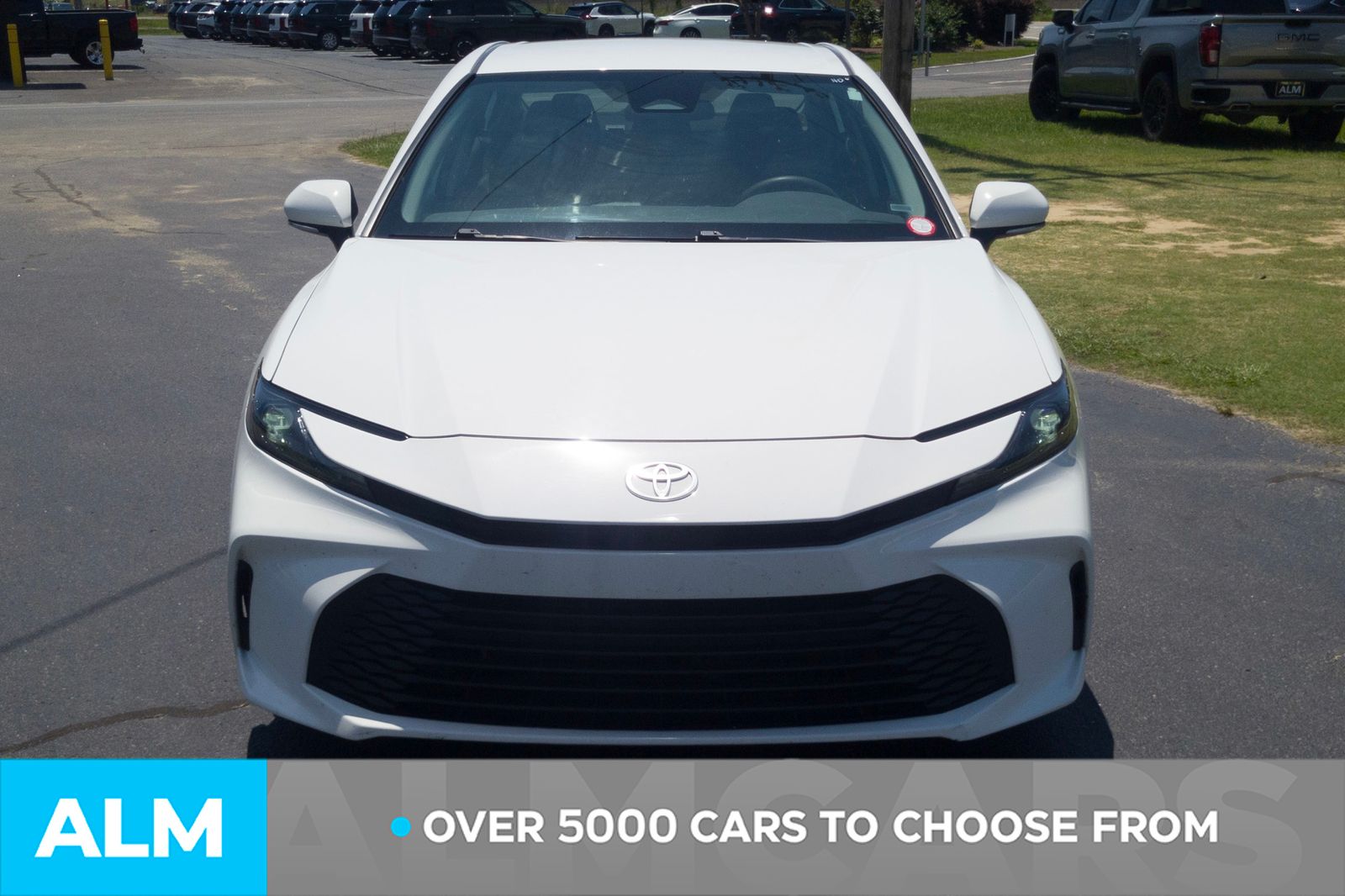 Used 2025 Ice Toyota LE image 2