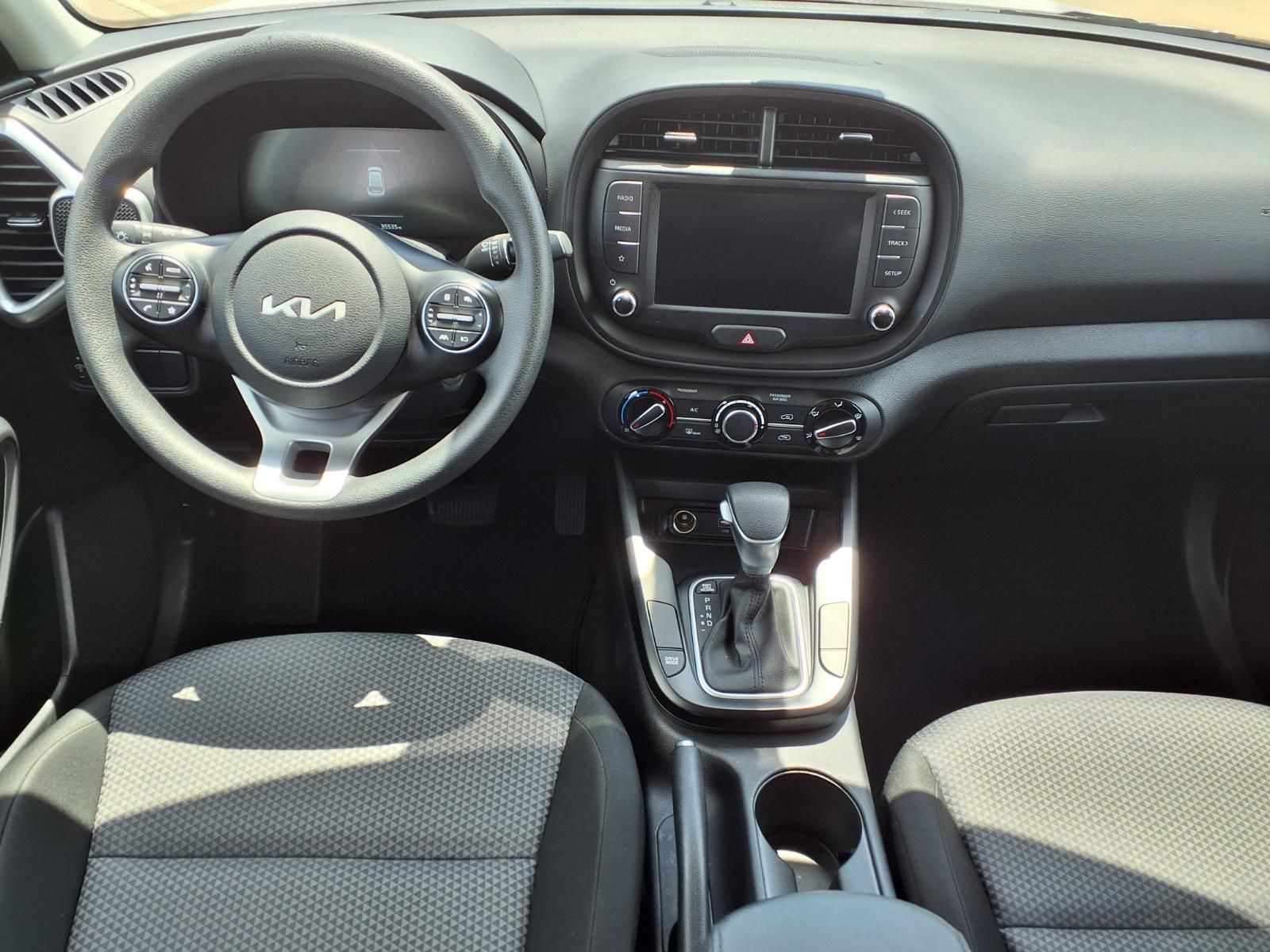 2025 Kia Soul LX White at Community Kia
