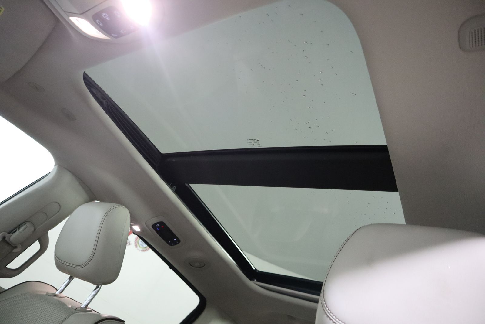 2020 Chrysler Pacifica Limited photo