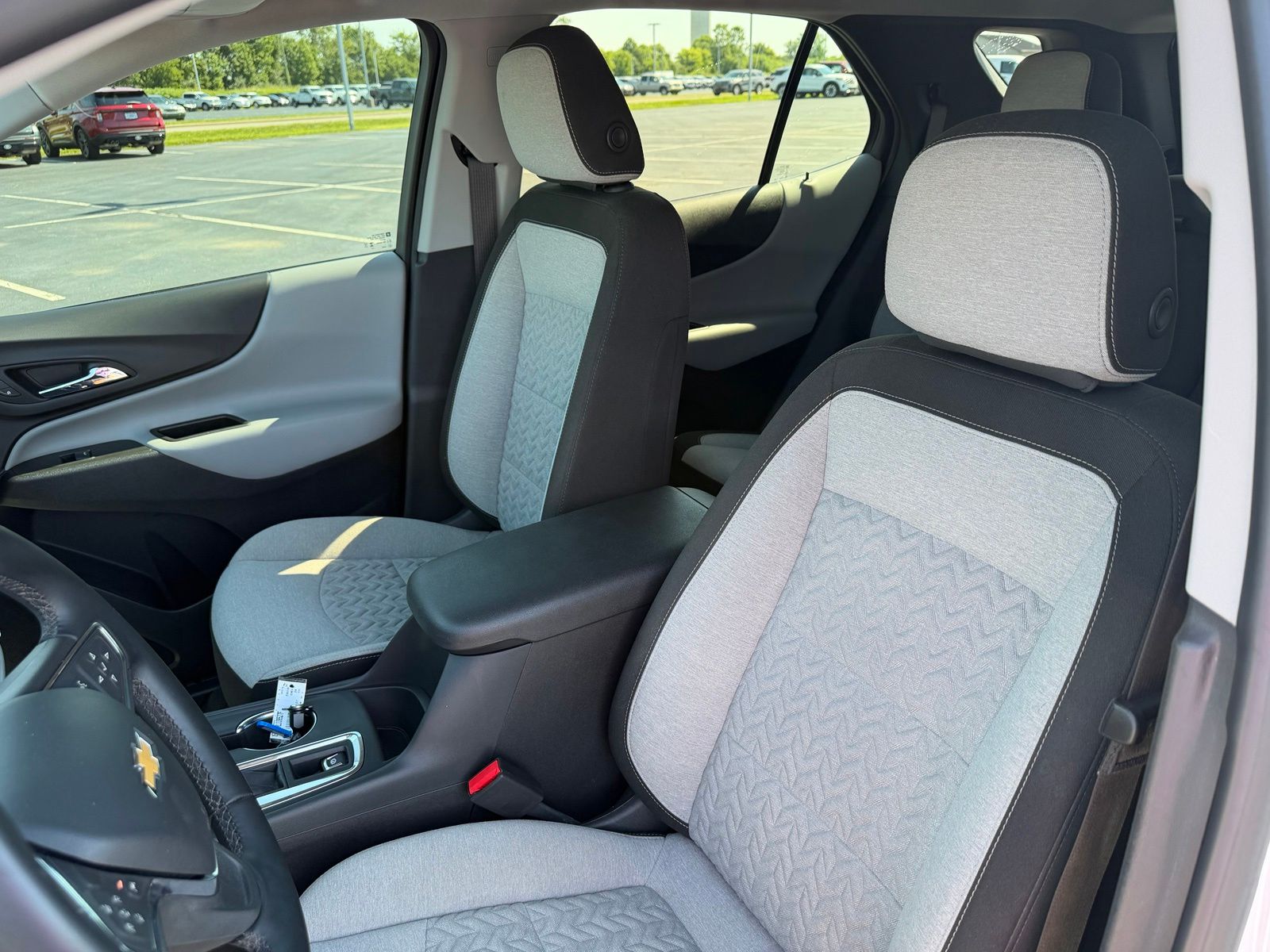 2024 Chevrolet Equinox image 13