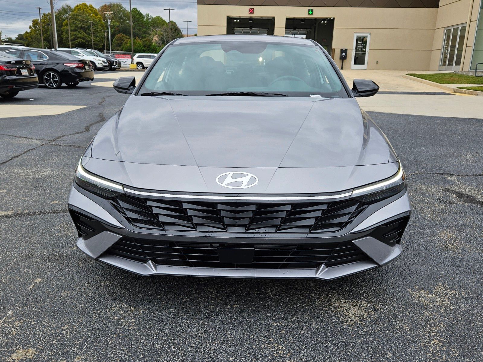 New 2026 Silver HYUNDAI SEL Sport image 2
