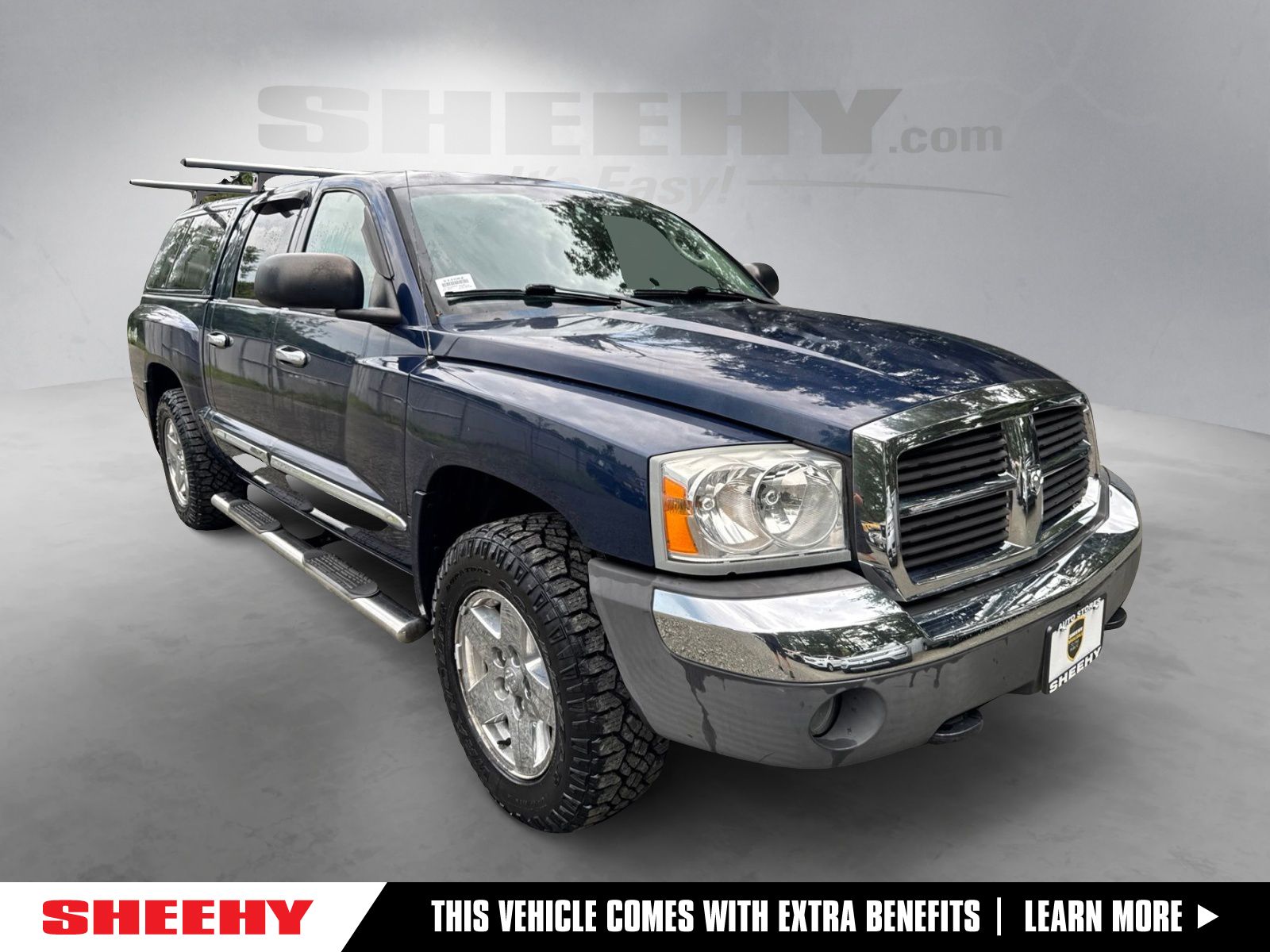 Patriot Blue Pearl 2005 Dodge Dakota Pickup Truck Four-Wheel Drive 5-Speed Automatic