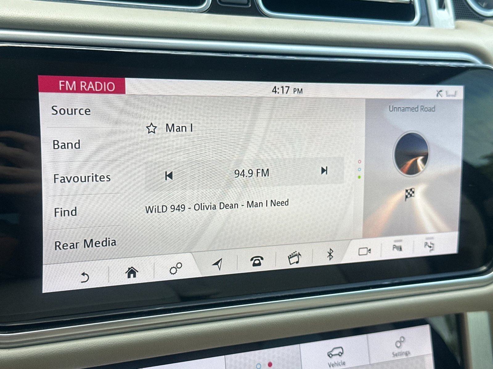 2021 Land Rover Range Rover Westminster — foto completa 17 de 28