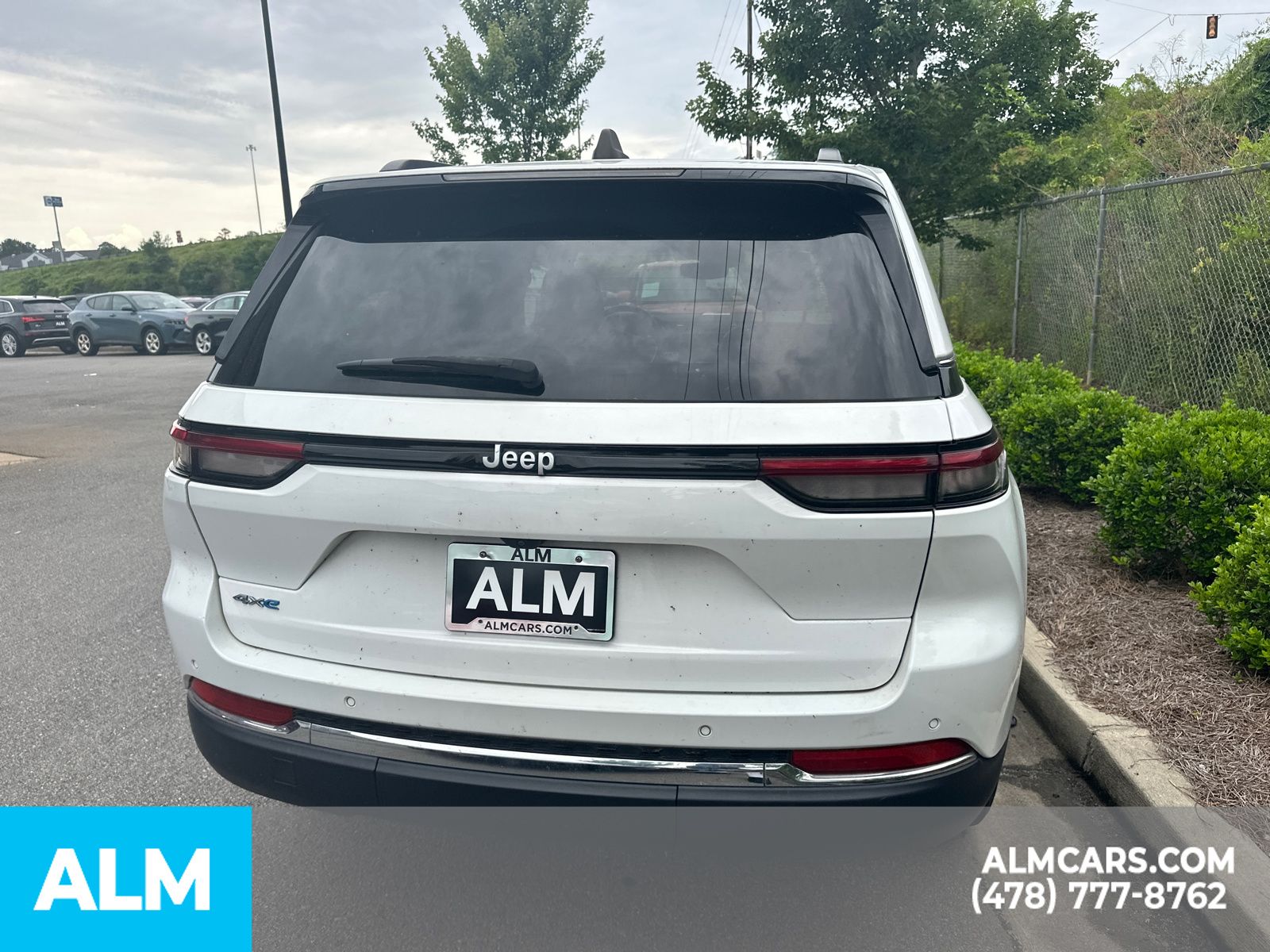 Used 2024 White Jeep 4xe image 7