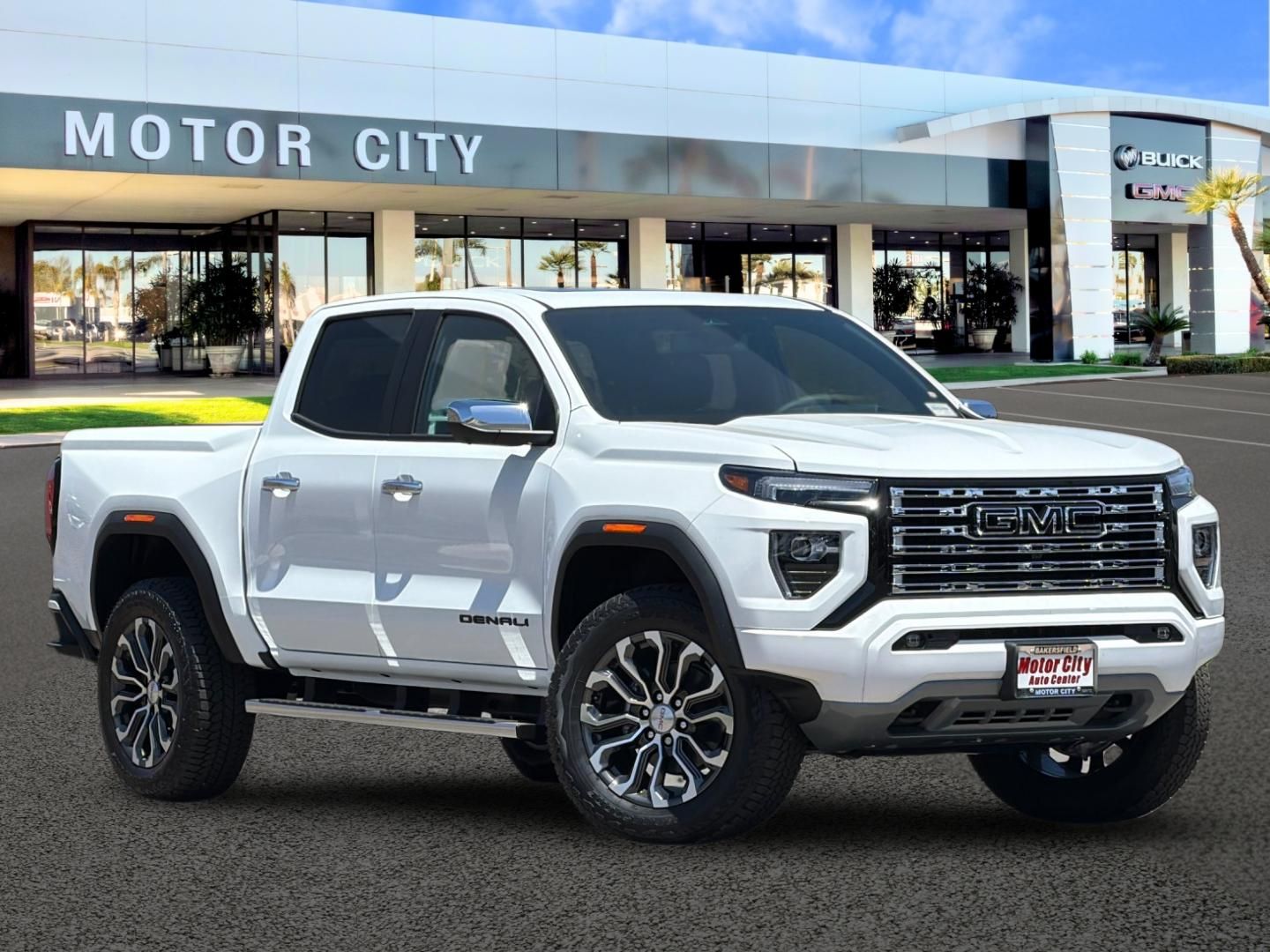 Summit White 2026 GMC Canyon Pickup Truck Four-Wheel Drive 8-Speed Automatic