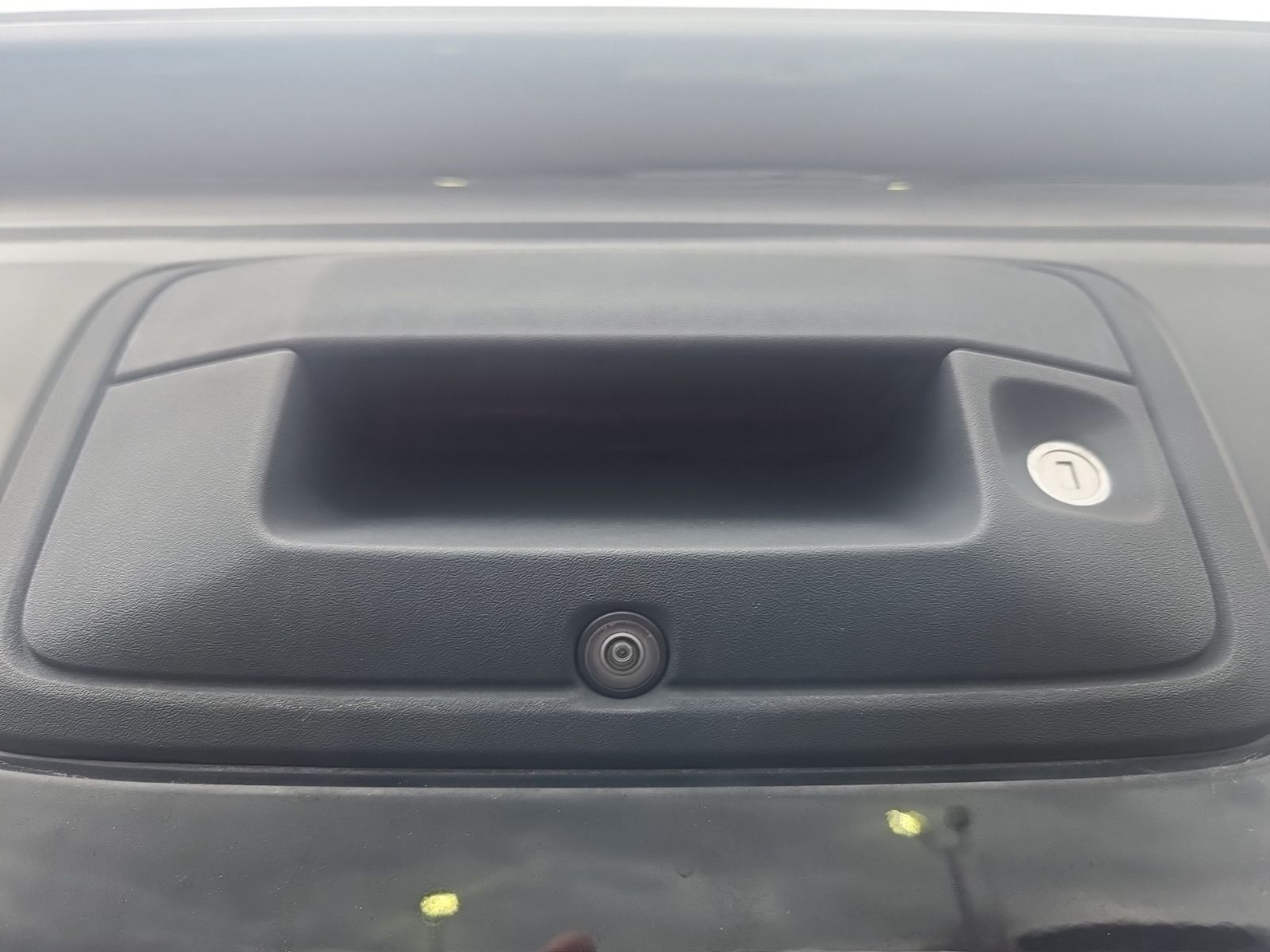 Used 2021 Black Chevrolet ZR2 image 27