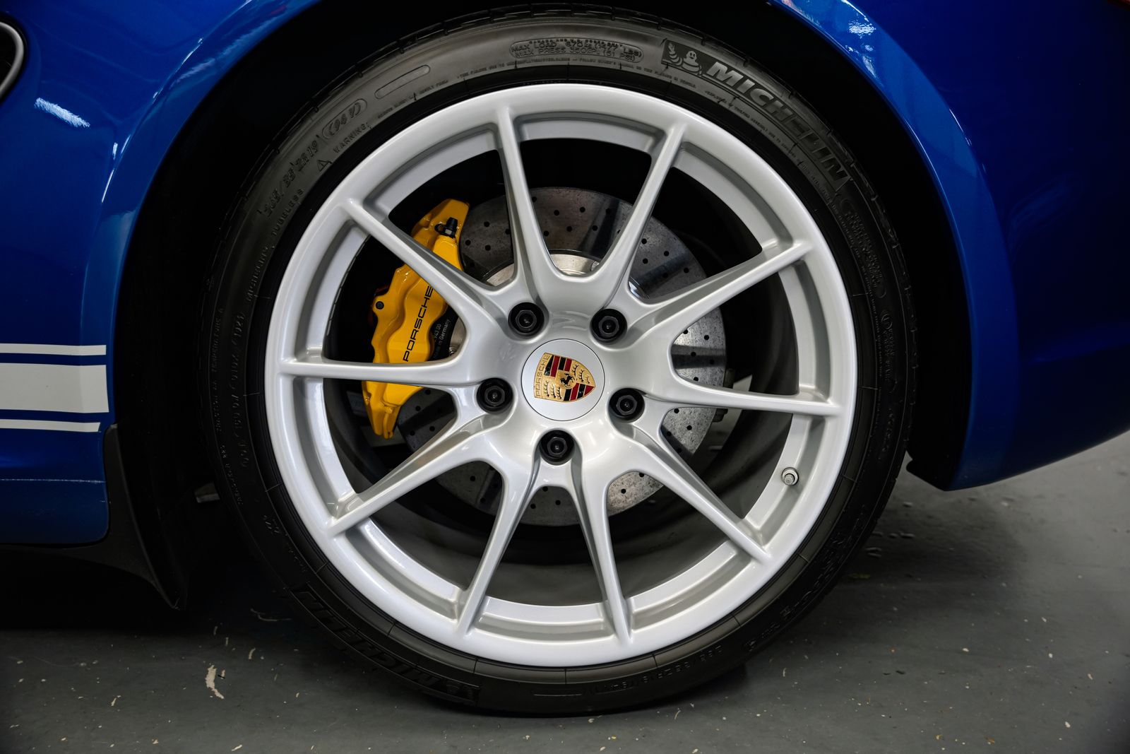 2011 Porsche Boxster Spyder — photo 43