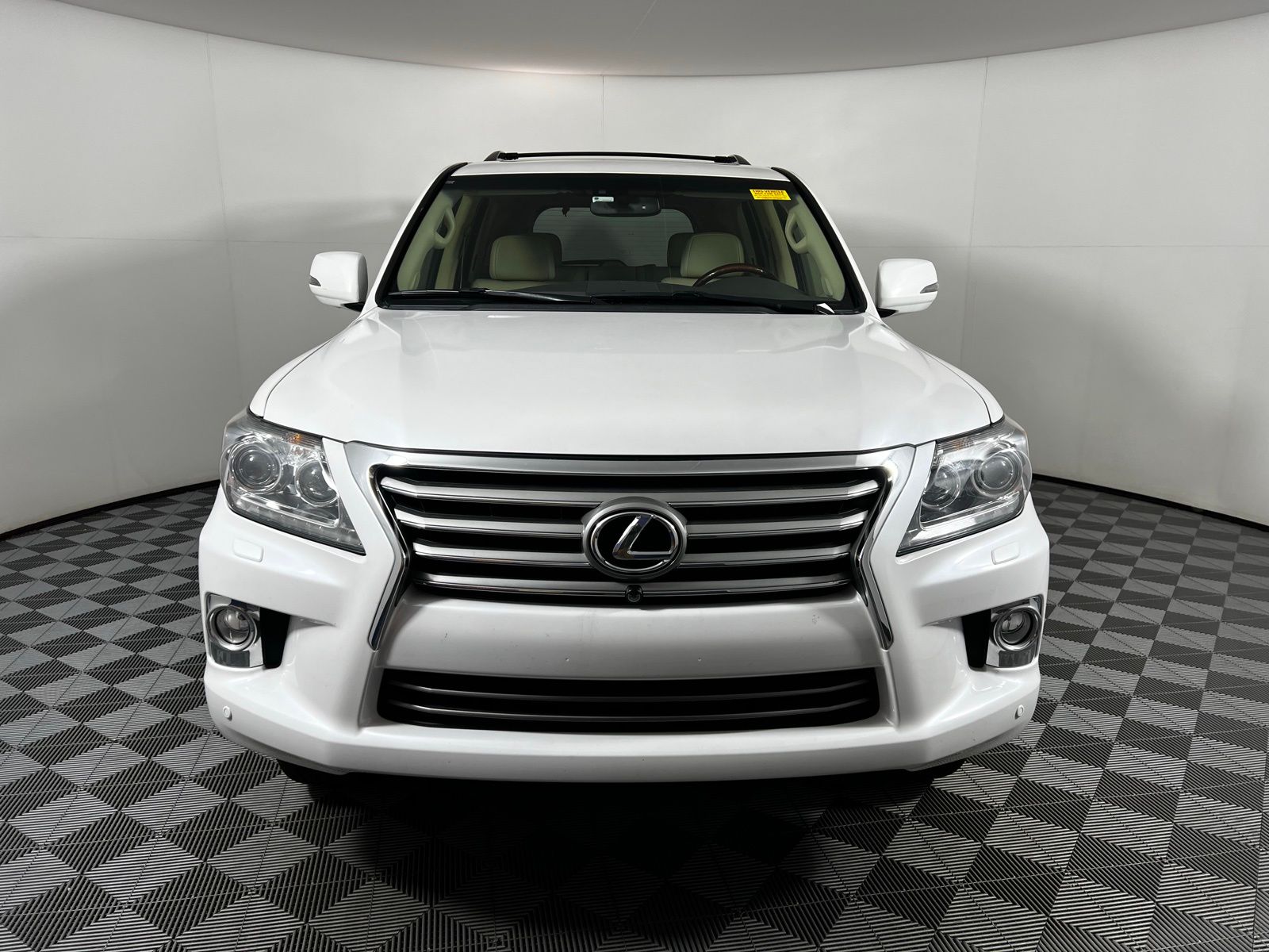 2013 Lexus LX 570 2