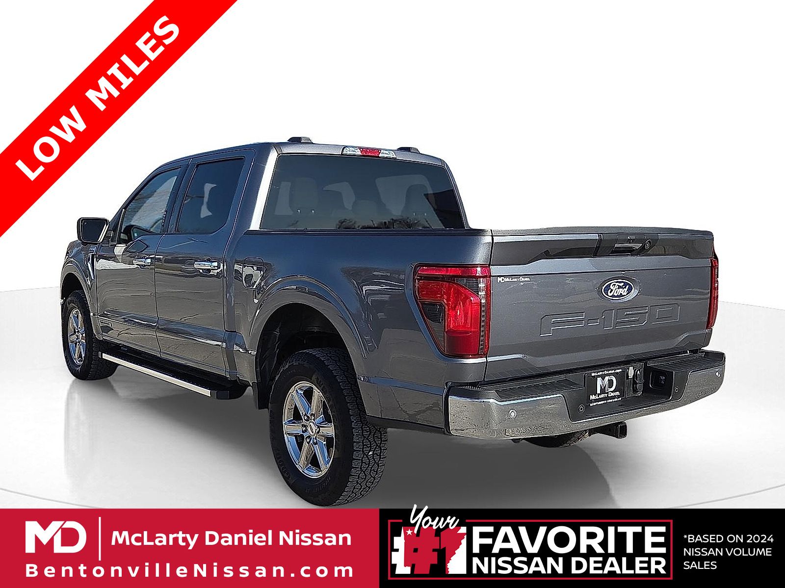 View vehicle photo 4