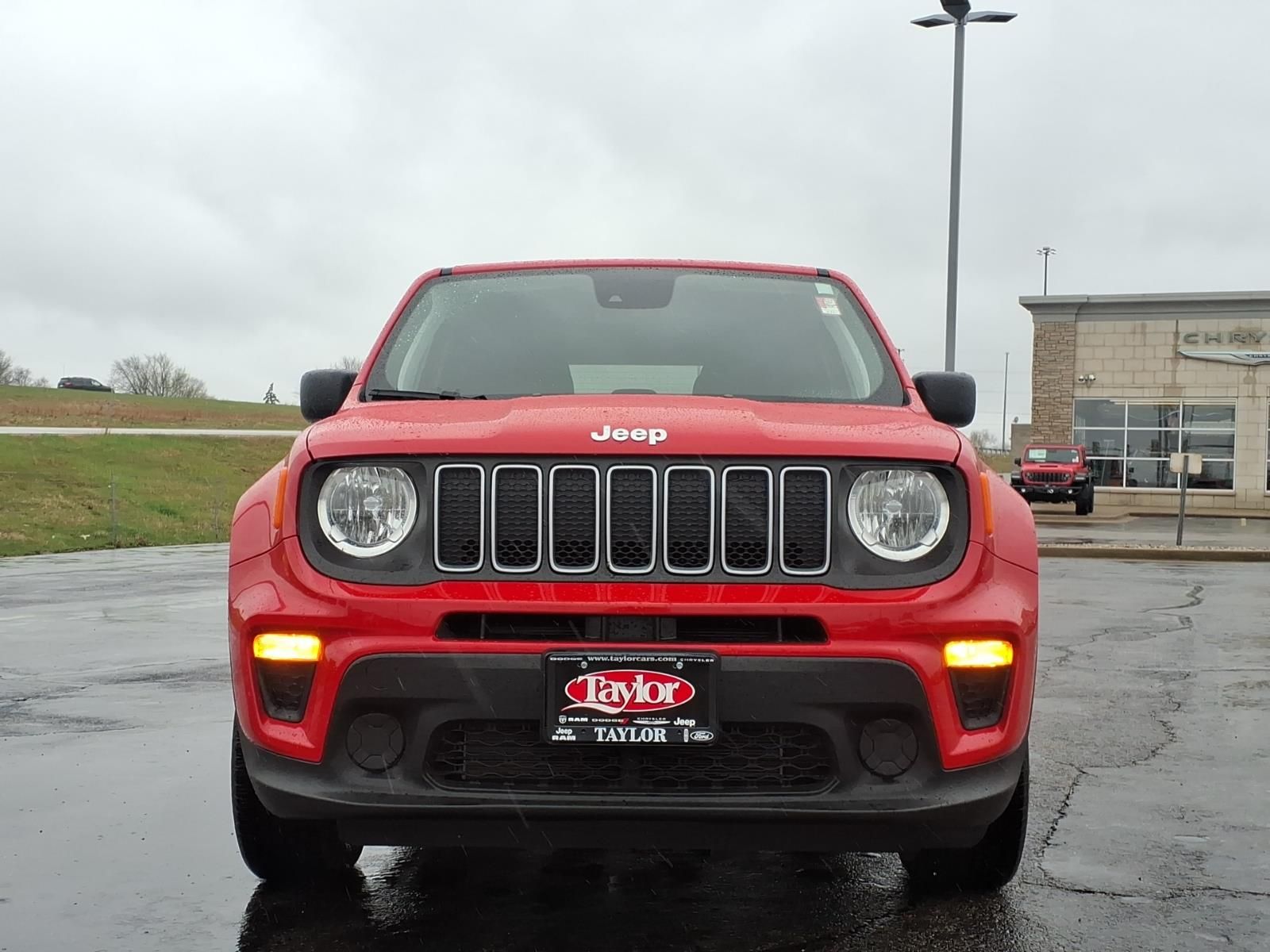 View vehicle photo 2