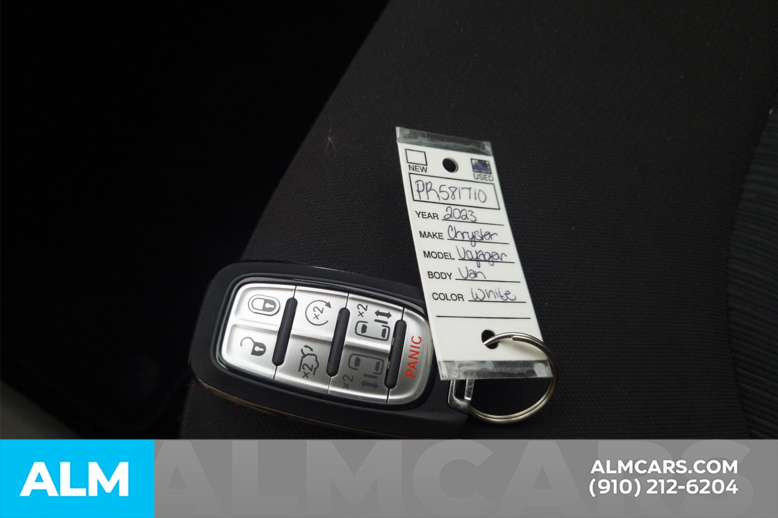 Used 2023 Bright White Clearcoat Chrysler LX image 19