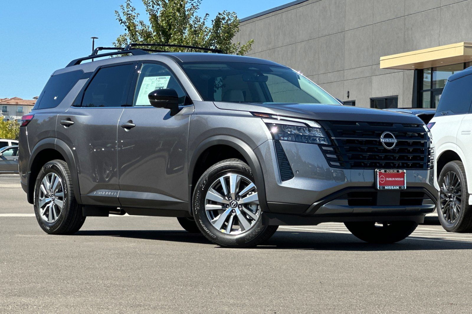 Gray (Gun Metallic) 2026 Nissan Pathfinder SUV / Crossover Front-Wheel Drive 9-Speed Automatic
