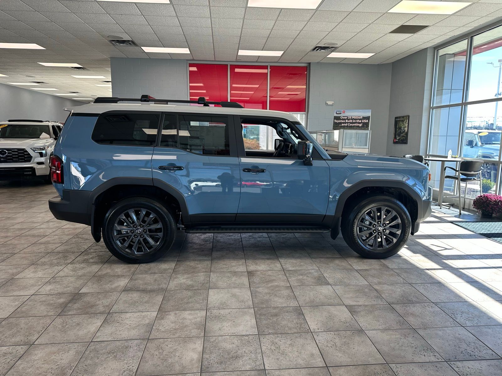 2025 Toyota Land Cruiser photo 3