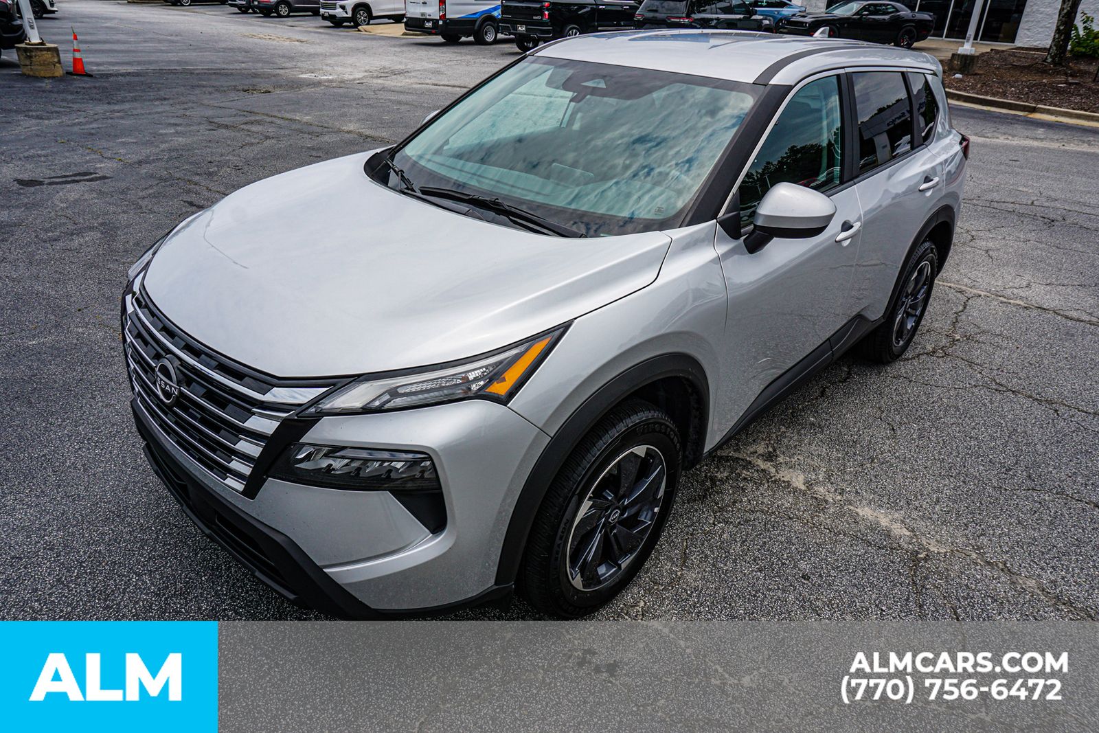 Used 2025 Silver Nissan SV image 18