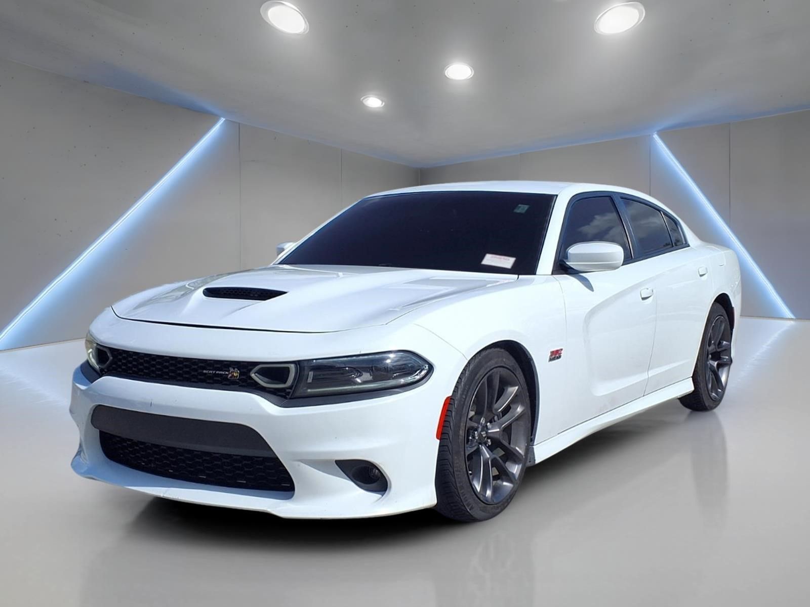 White Knuckle Clearcoat 2022 Dodge Charger Sedan Rear-Wheel Drive 8-Speed Automatic