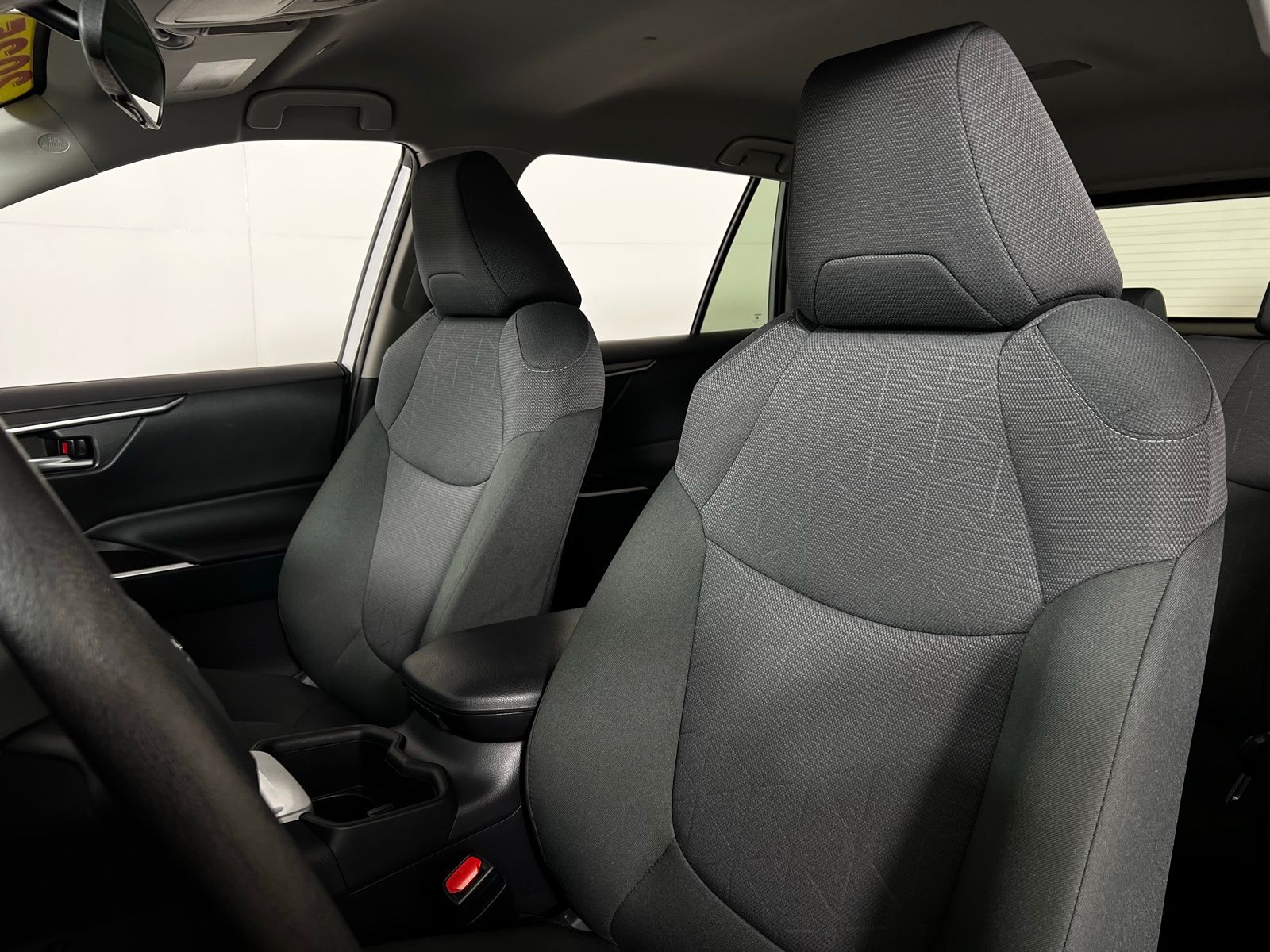 Thumbnail: 2025 Toyota RAV4 - 13