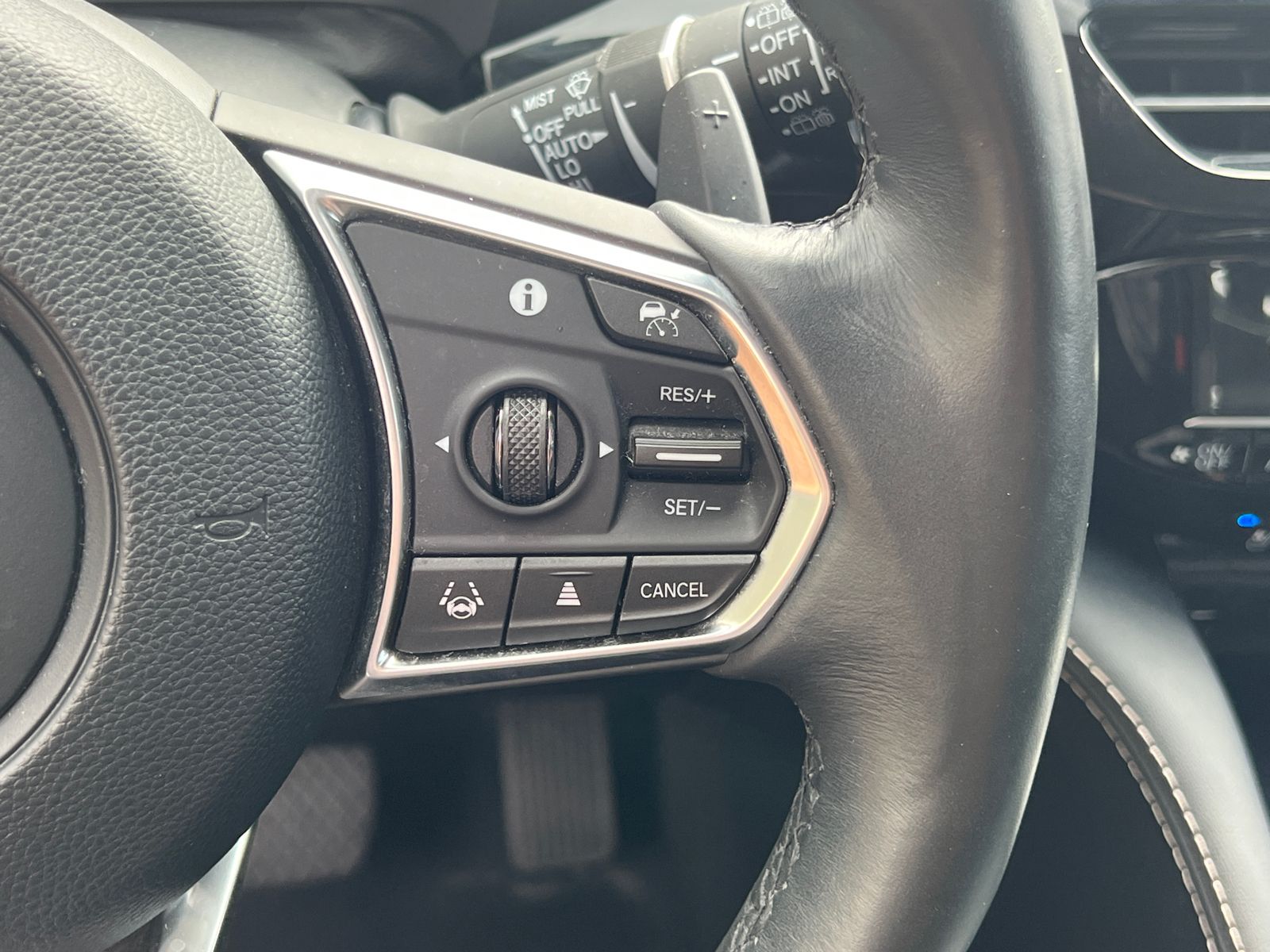 Used 2024 Majestic Black Pearl Acura Advance image 27