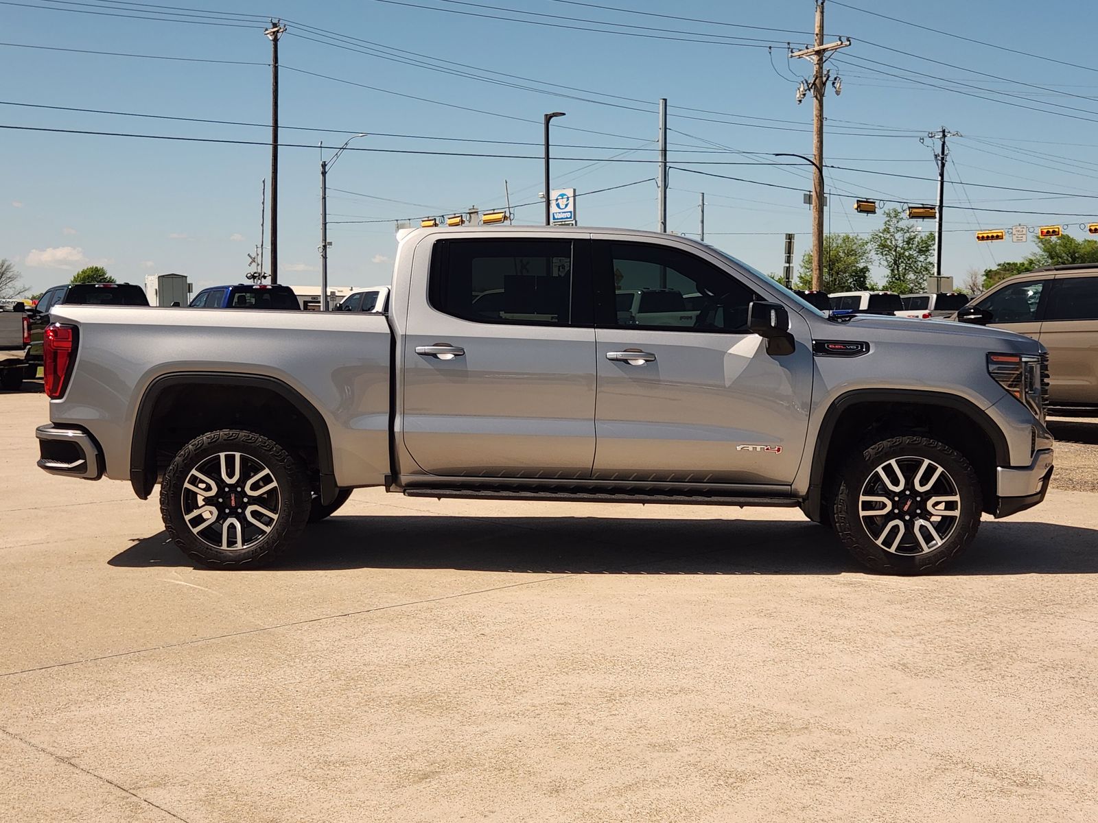 View vehicle photo 7