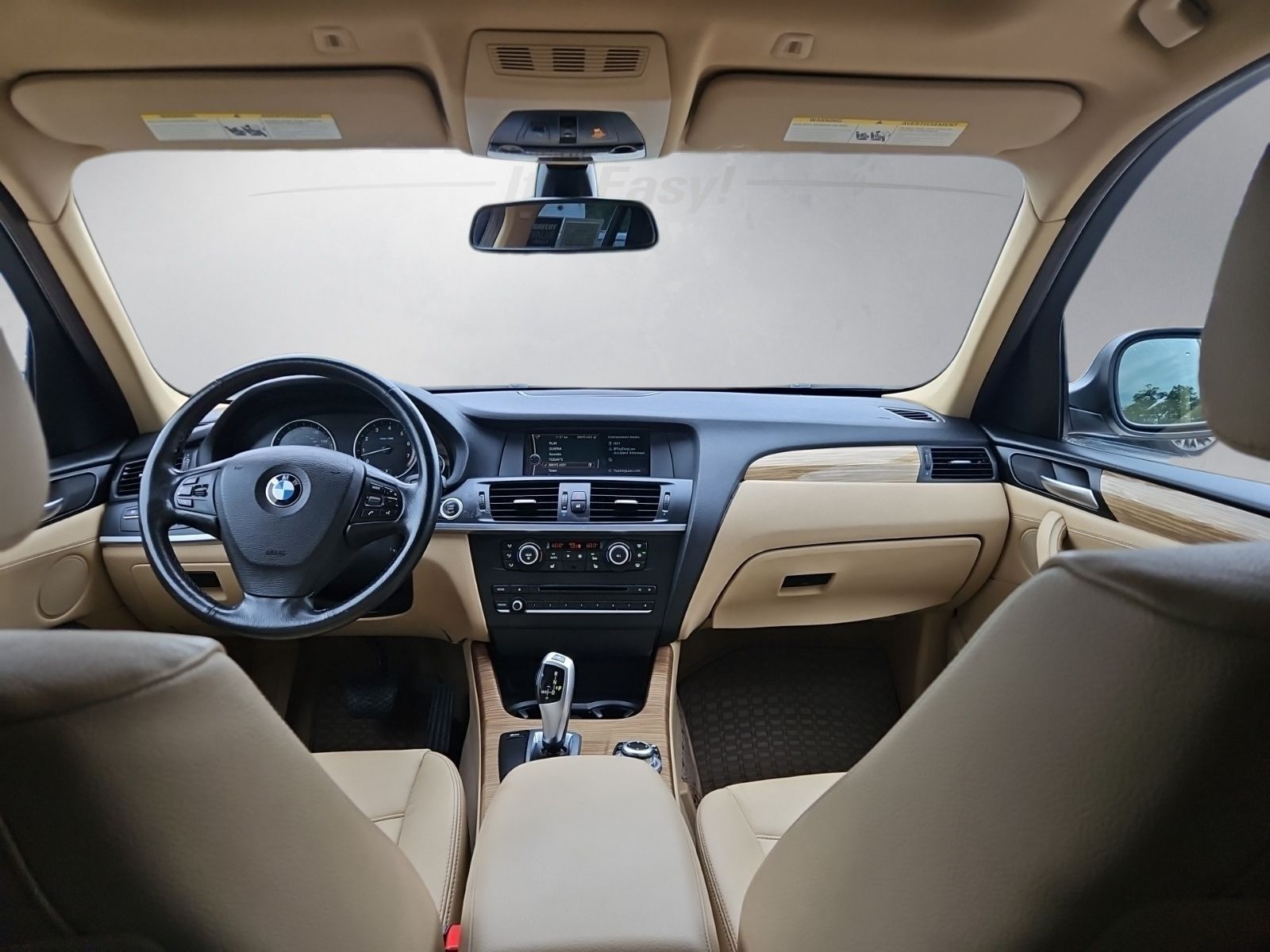 Used 2011 Silver BMW xDrive28i image 3