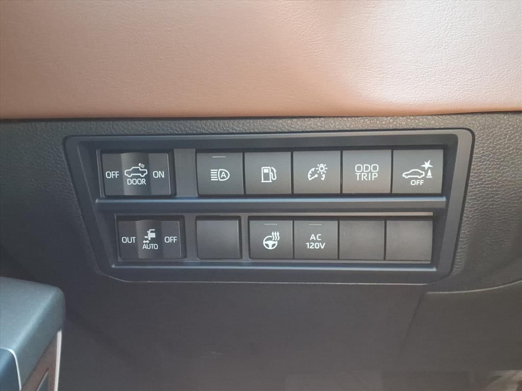 2026 Toyota Tundra Hybrid 1794 Edition - 9