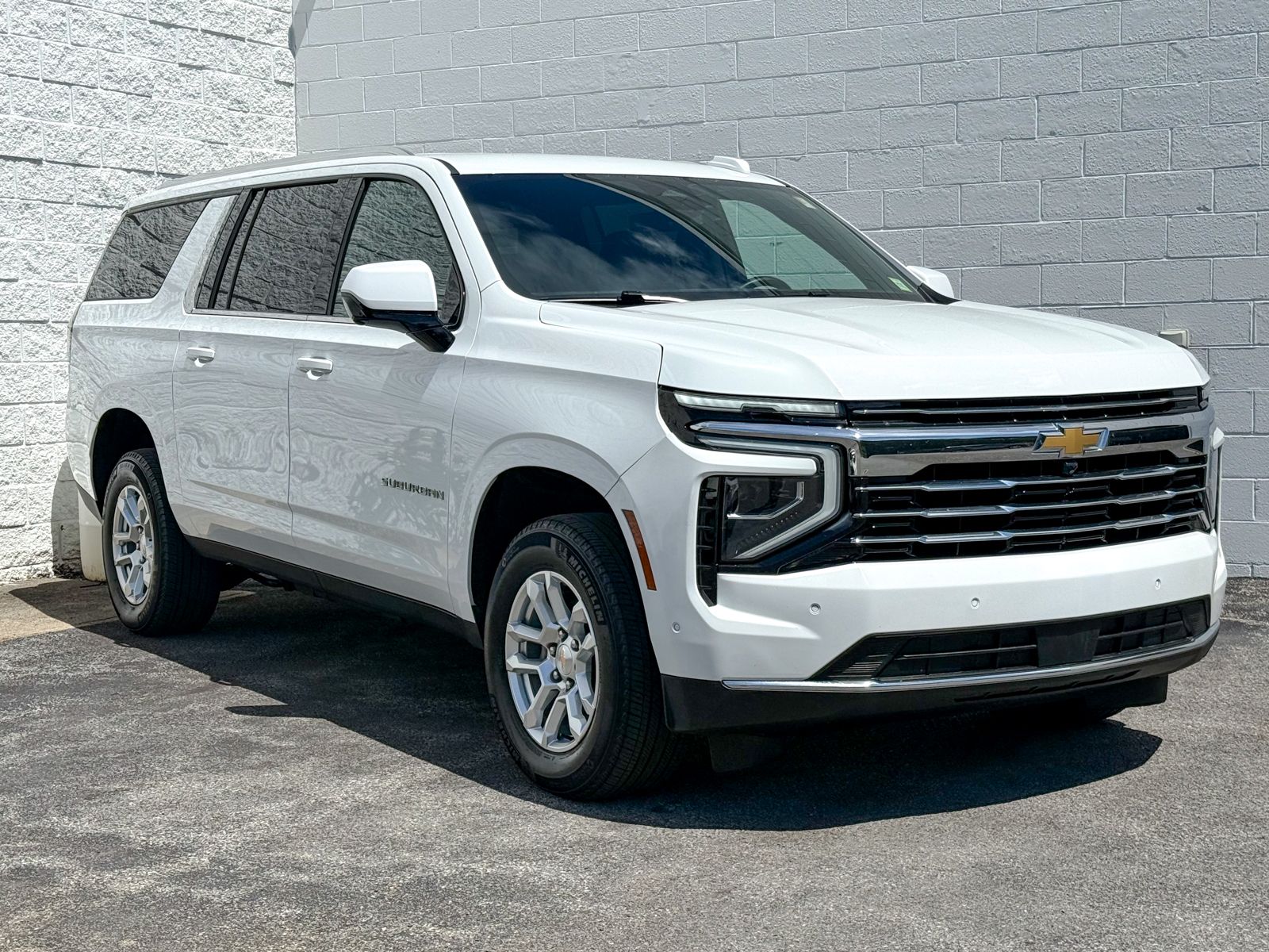 2025 Chevrolet Suburban LT 4WD