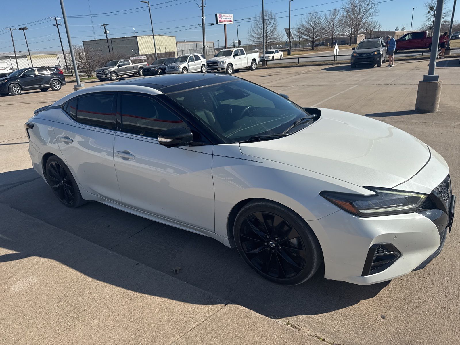 Nissan Maxima SR FWD