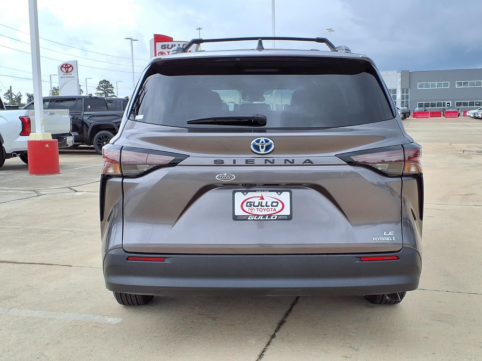2023 Toyota Sienna LE Gray at Westside Lexus