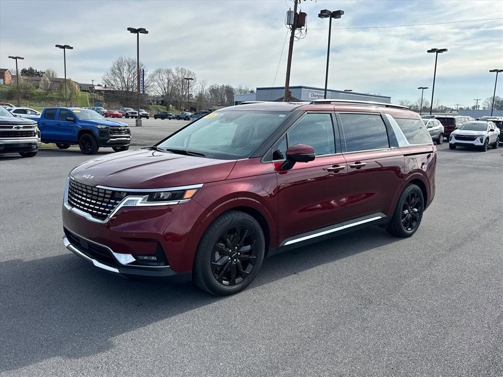 2024 Kia Carnival SX FWD