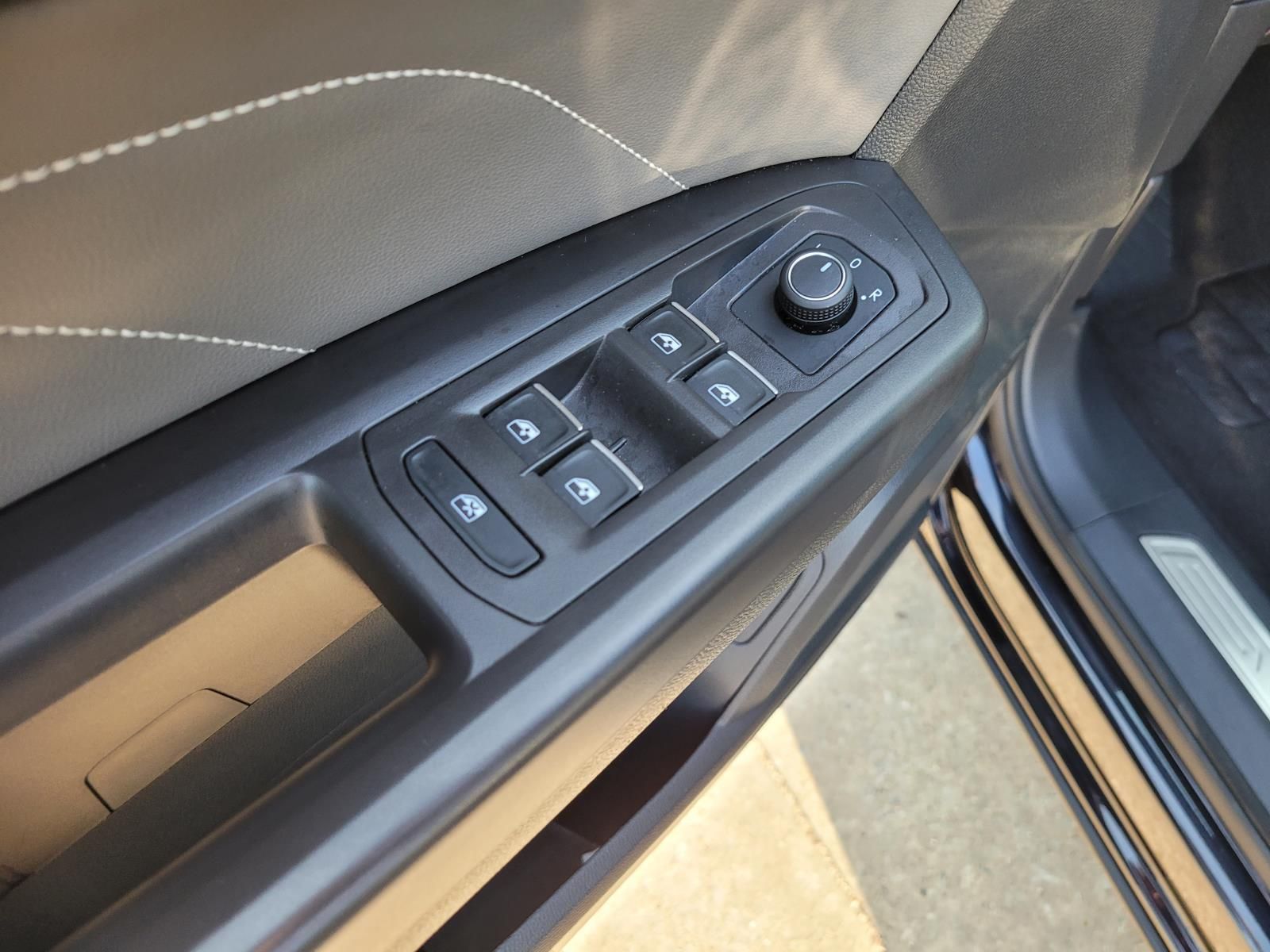 used 2023 Volkswagen Atlas Cross Sport car, priced at $28,000