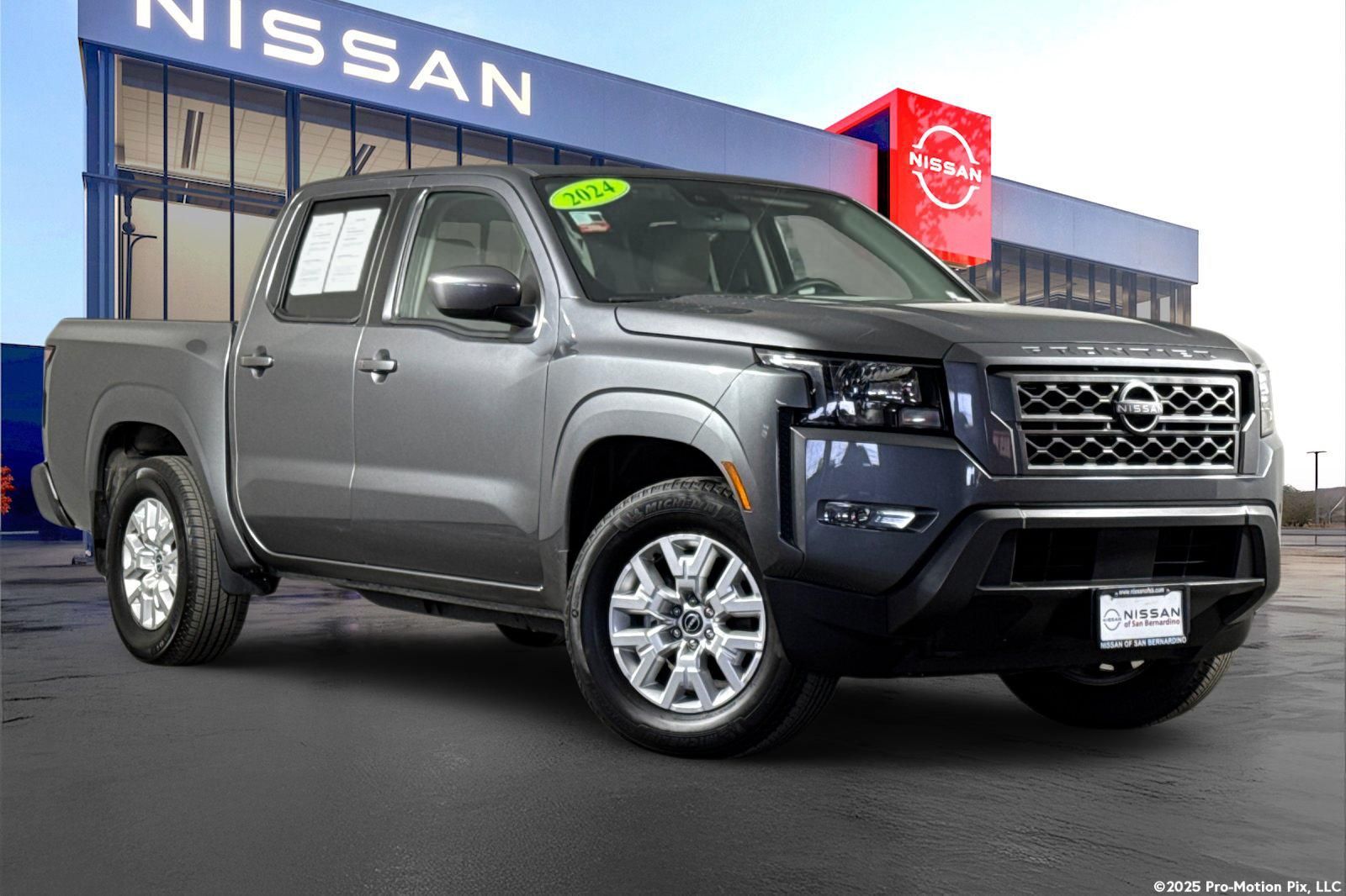 Gray (Gun Metallic) 2024 Nissan Frontier SV Crew Cab RWD Pickup Truck 4X2 9-Speed Automatic Overdrive