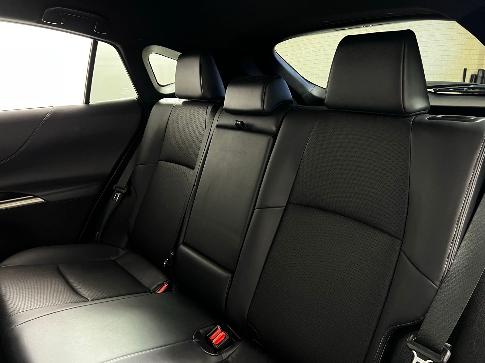 2021 Toyota Venza XLE 24