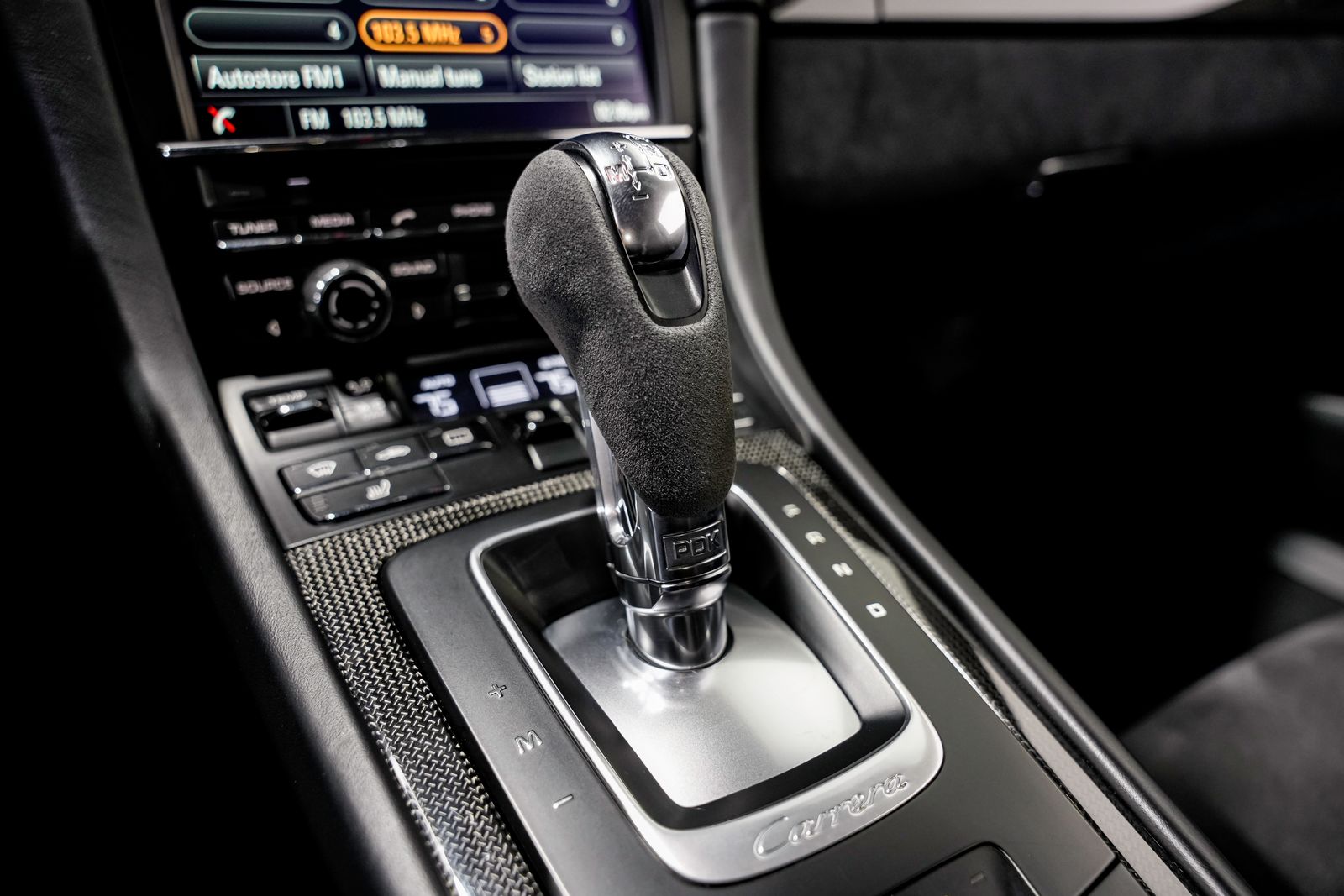 2015 Porsche 911 Carrera GTS — photo 15
