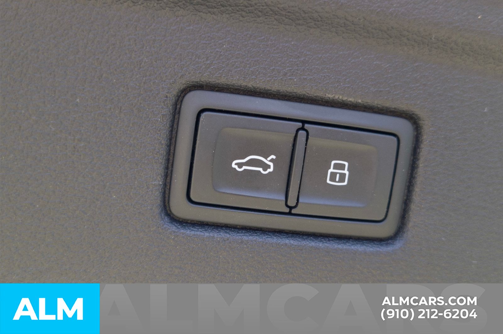 Used 2025  Audi  image 10