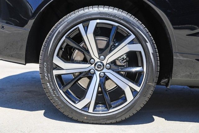 2025 Volvo XC60 Ultra - Photo 12