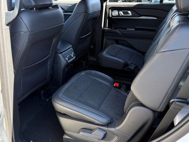New 2026 Star White Metallic Tri-Coat Ford Tremor image 16