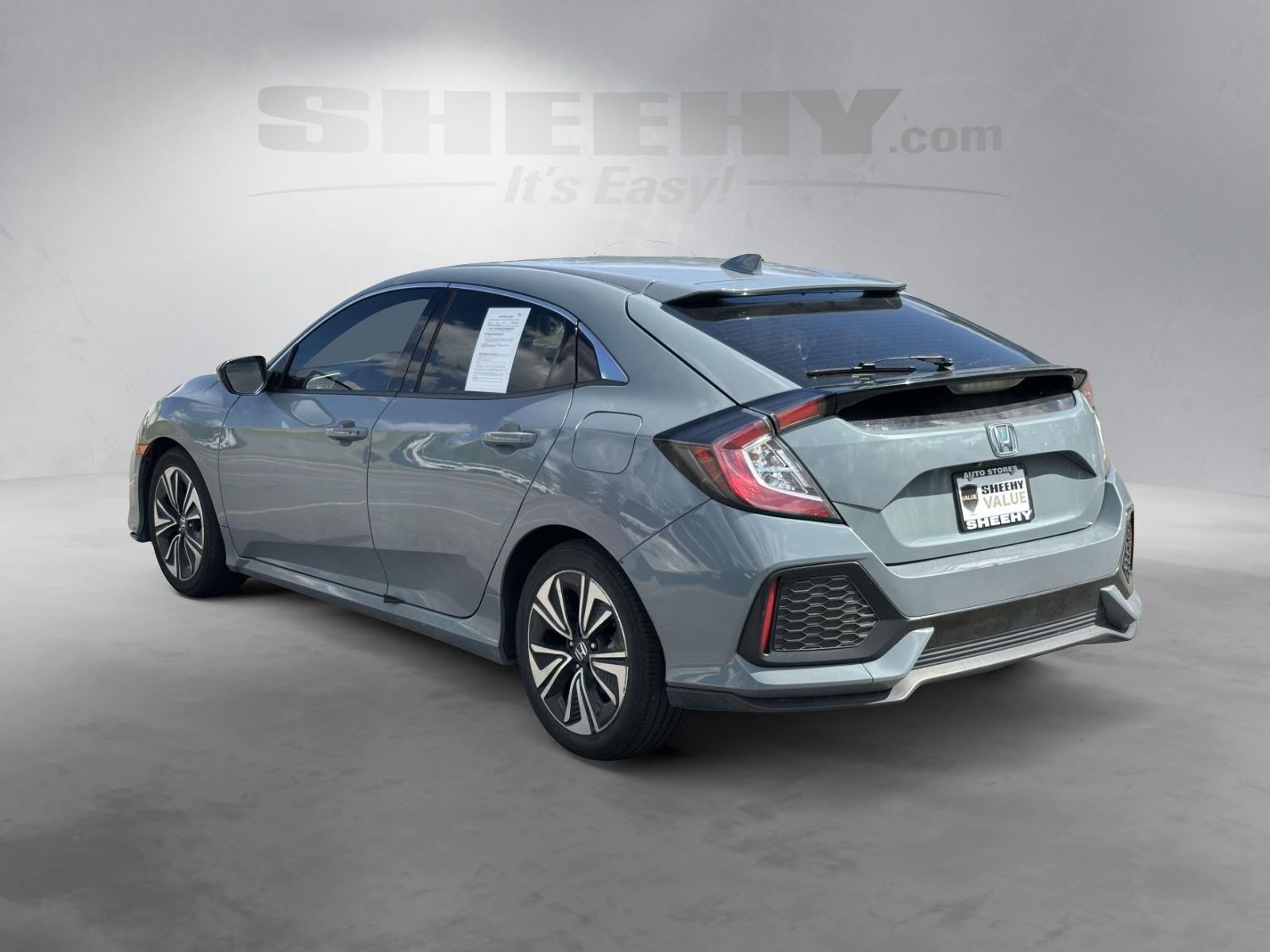 Used 2018  Honda EX image 15