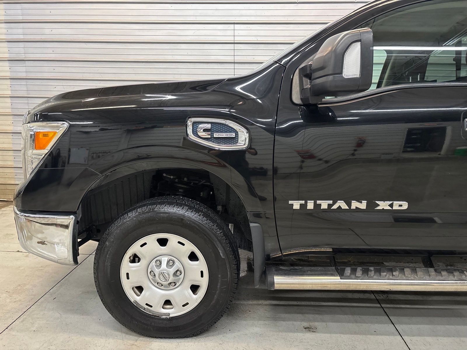 Photo 4 of 2017 Nissan Titan XD SV