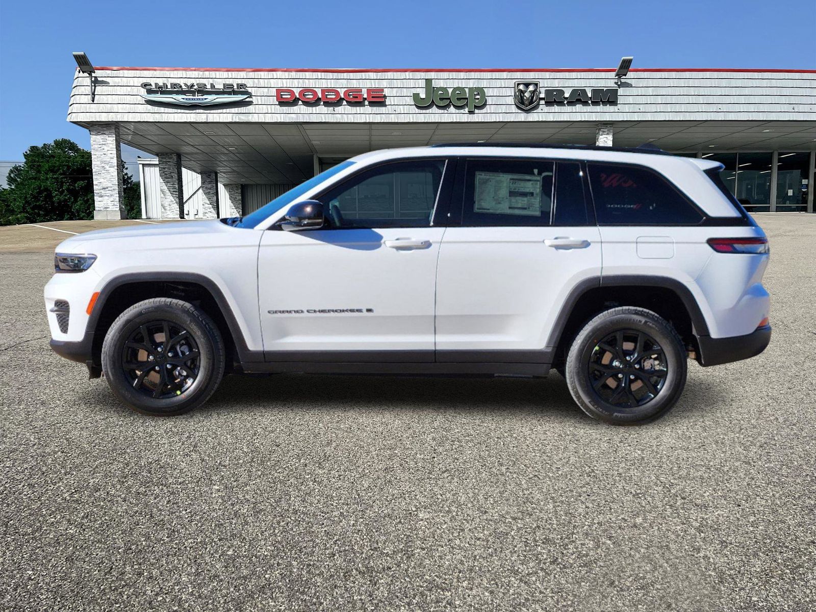 2025 Jeep Grand Cherokee Altitude X 3