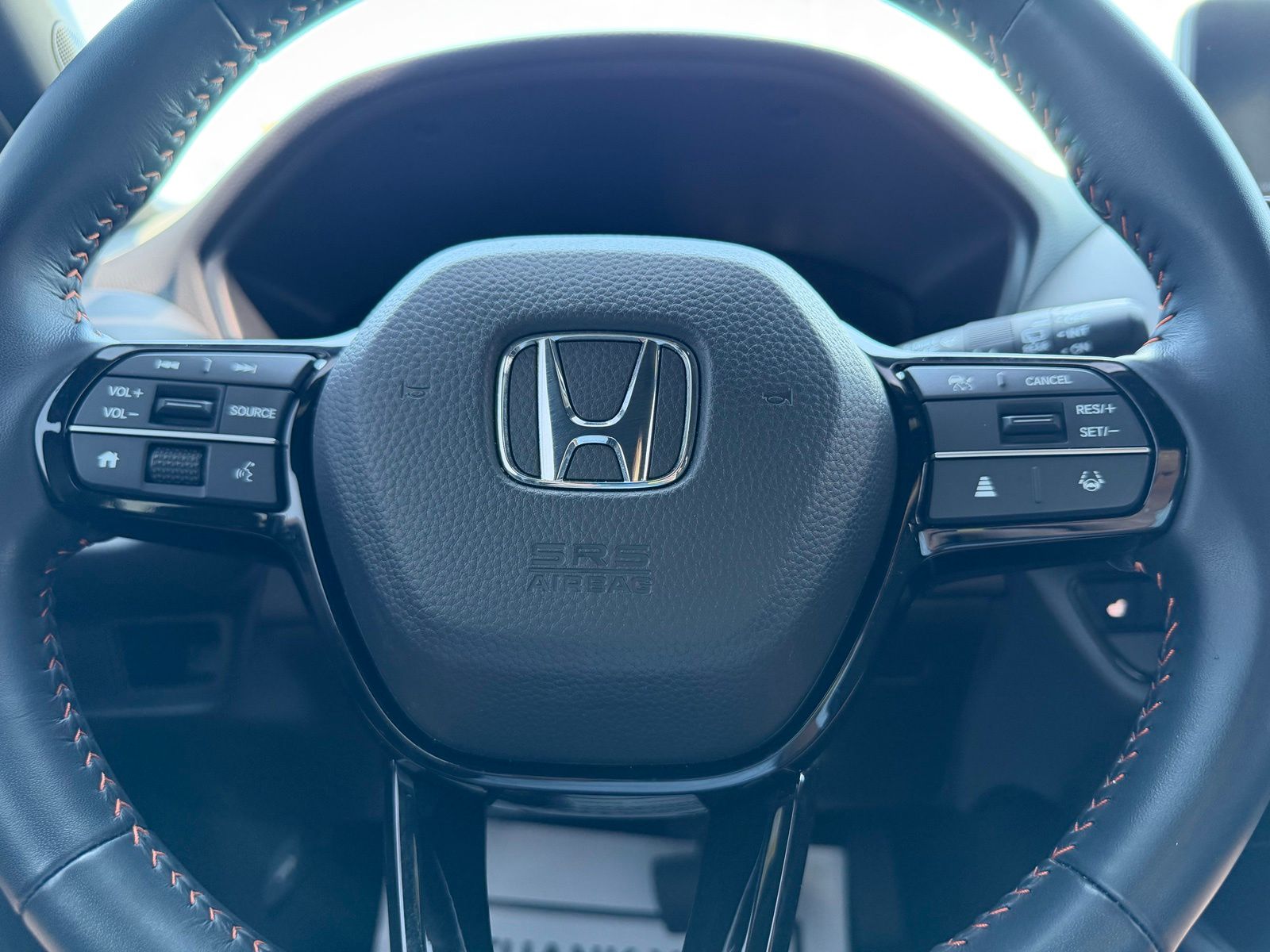 2025 Honda HR-V image 17