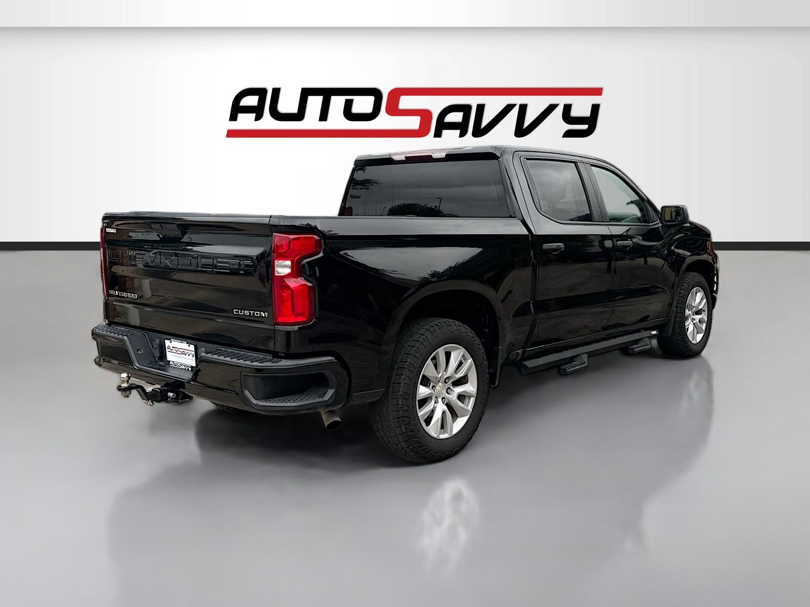 Used 2021 Black Chevrolet Custom image 7