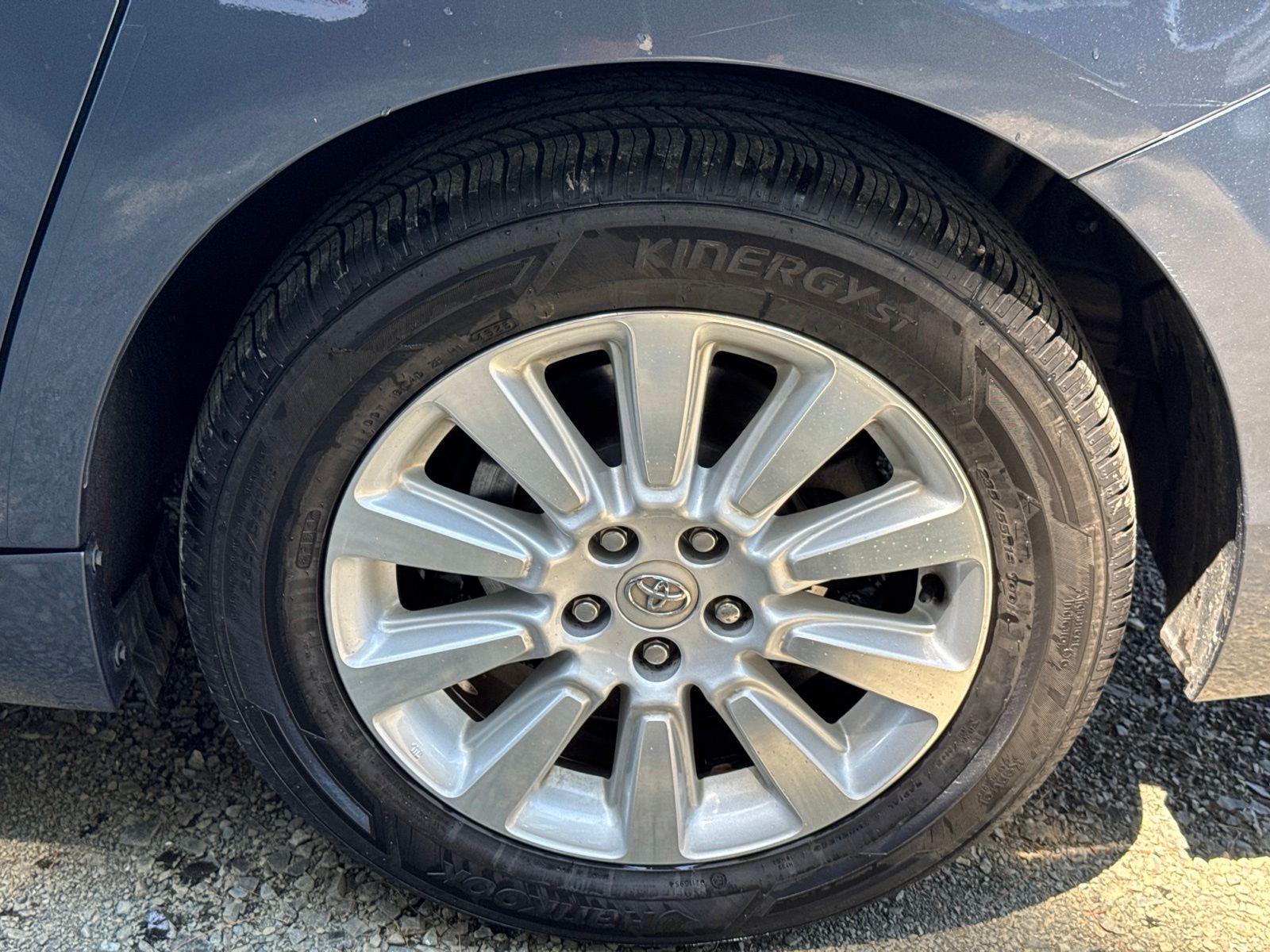 Used 2015 Shoreline Mist Toyota XLE Premium image 24