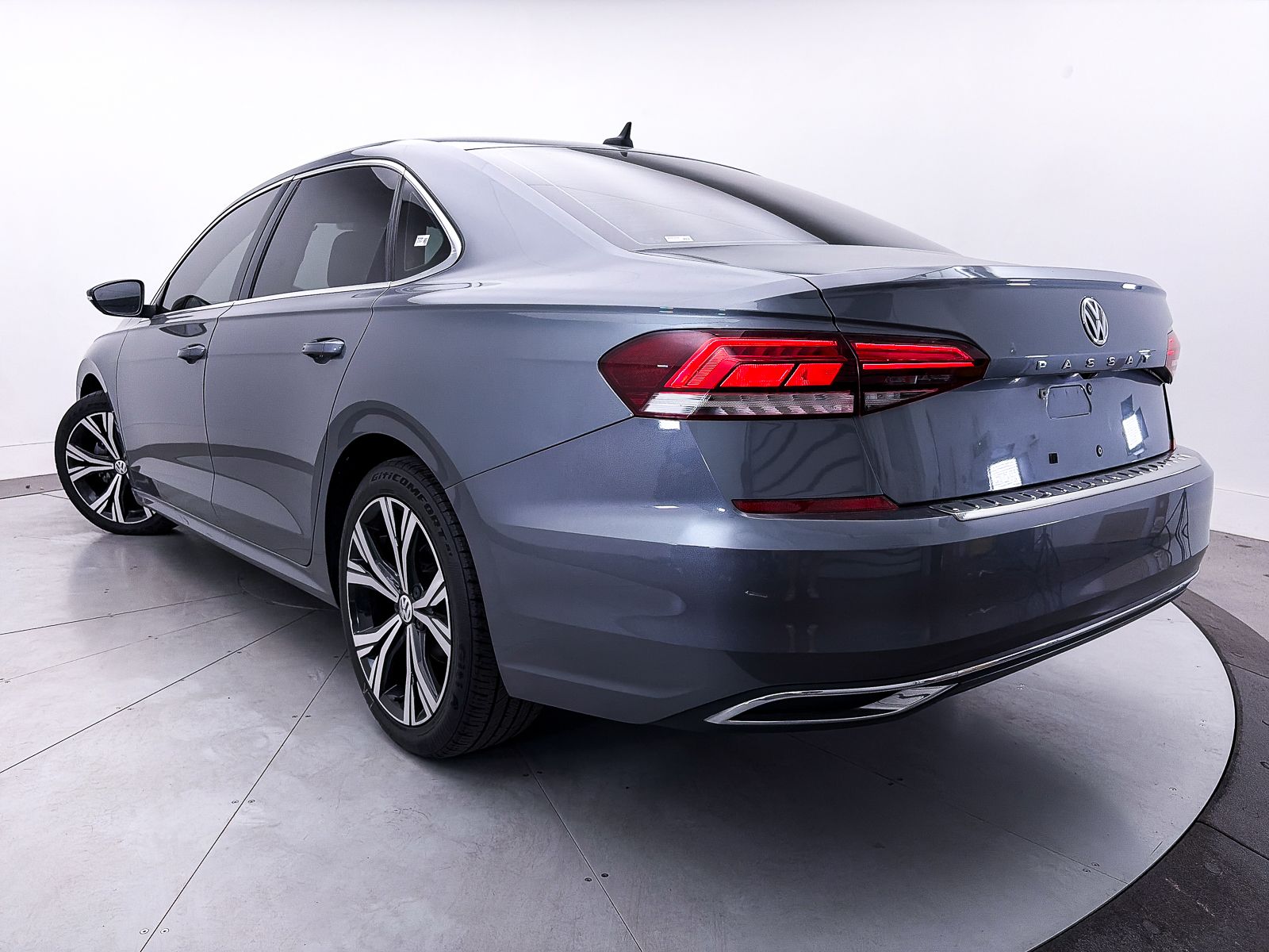 1VWSA7A33NC004876