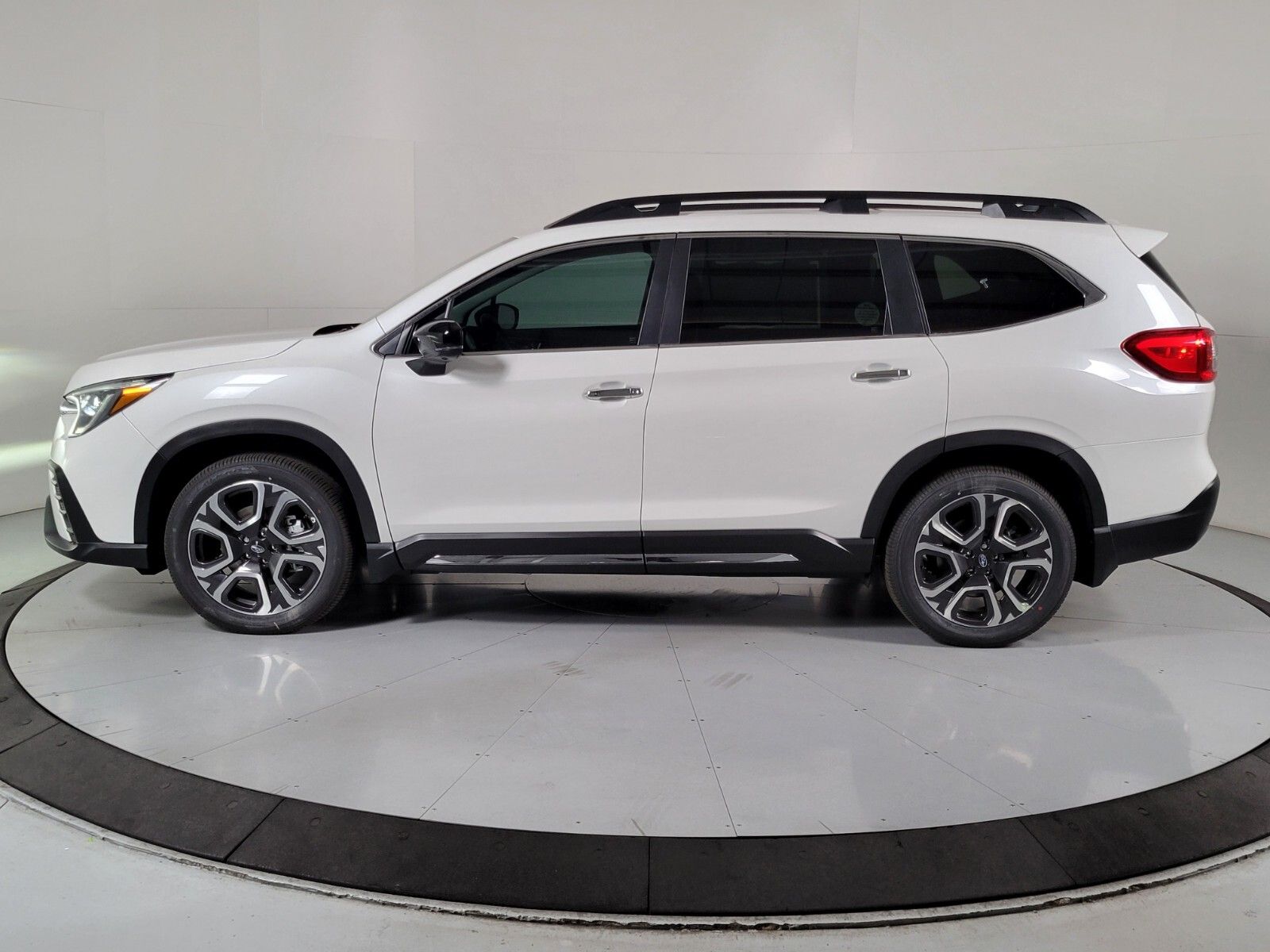 2024 Subaru Ascent Touring 7