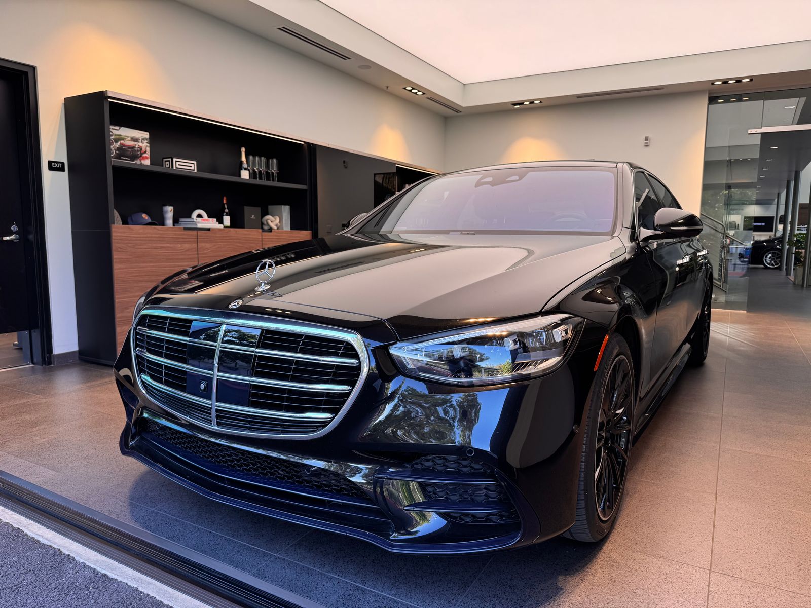 Black 2022 Mercedes-Benz S-Class Sedan All-Wheel Drive 9-Speed Automatic