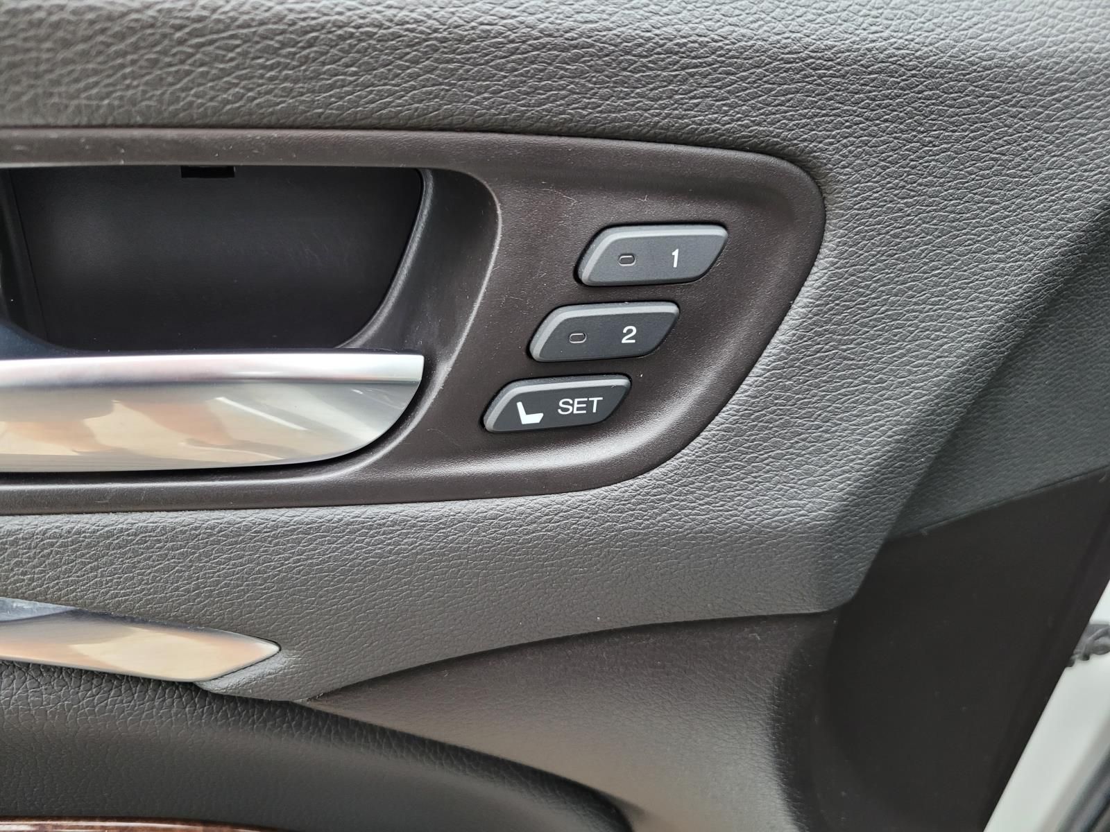 used 2020 Acura MDX car, priced at $20,500
