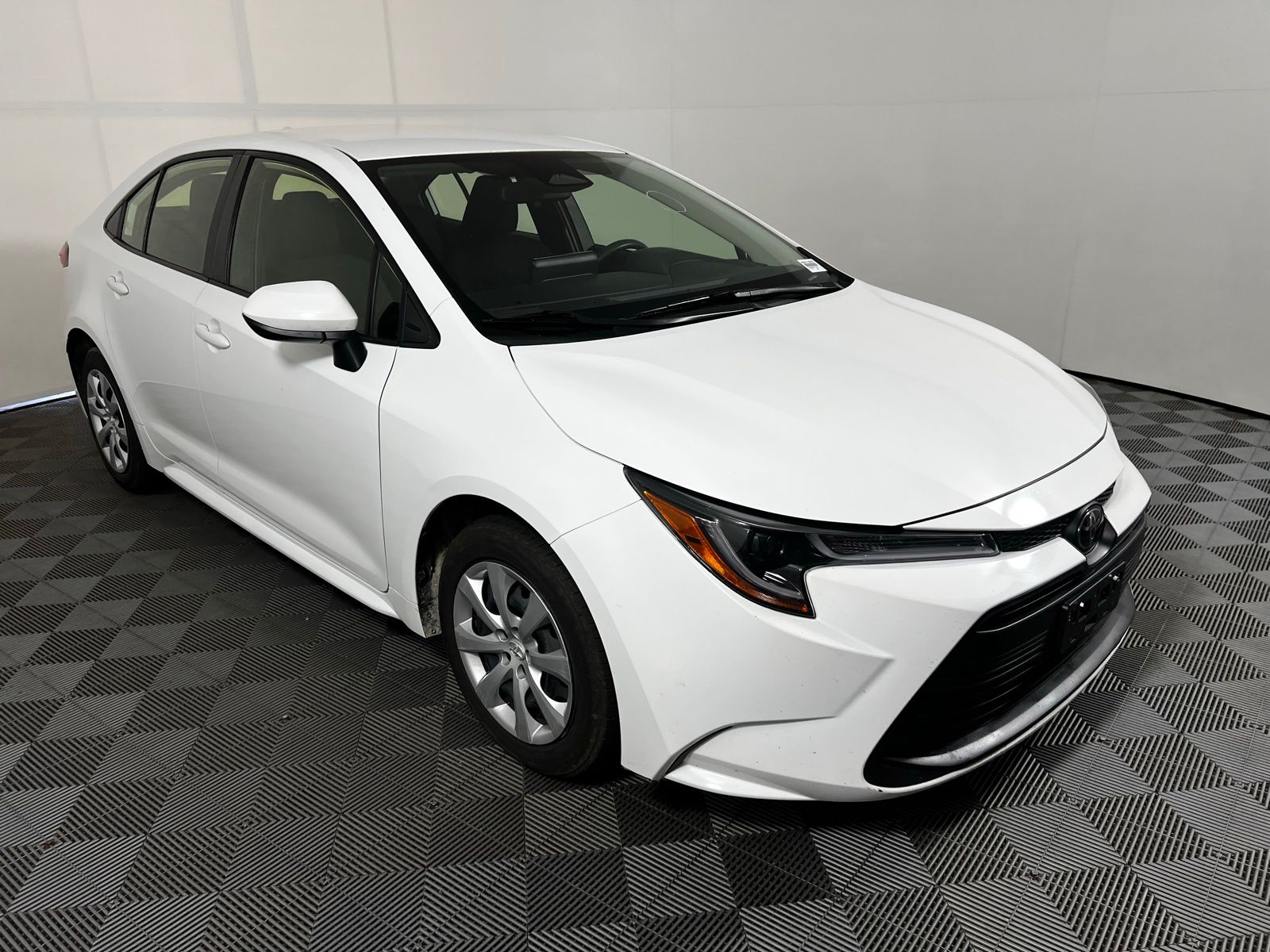 Thumbnail: 2024 Toyota Corolla - 3