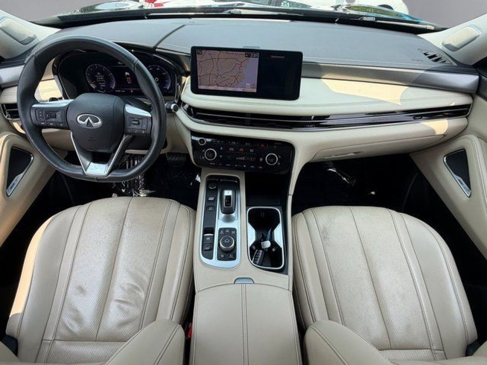Used 2023 Mineral Black INFINITI LUXE image 3