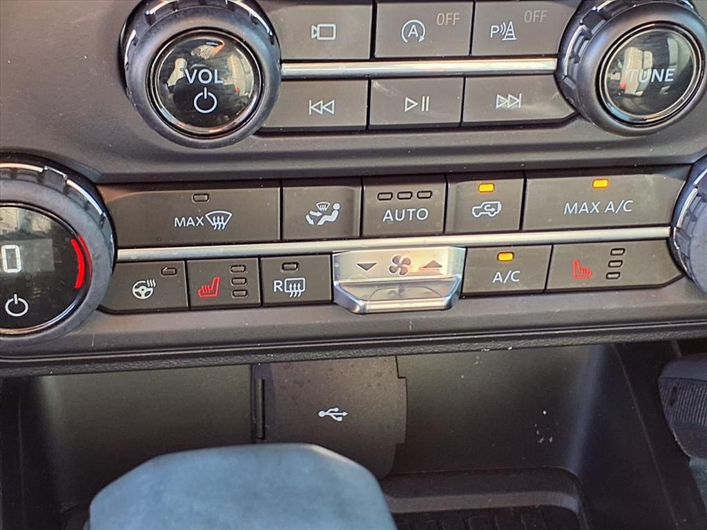 2024 Ford Bronco Outer Banks White at Toyota of Victoria