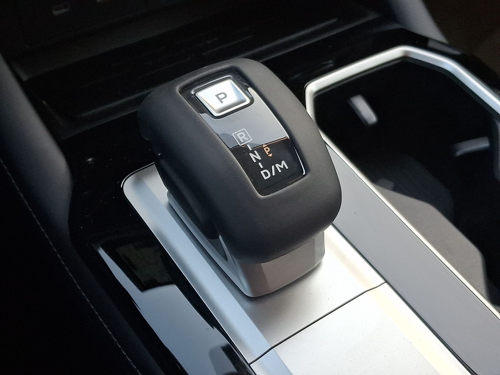 2026 Mitsubishi Outlander SE - Photo 13
