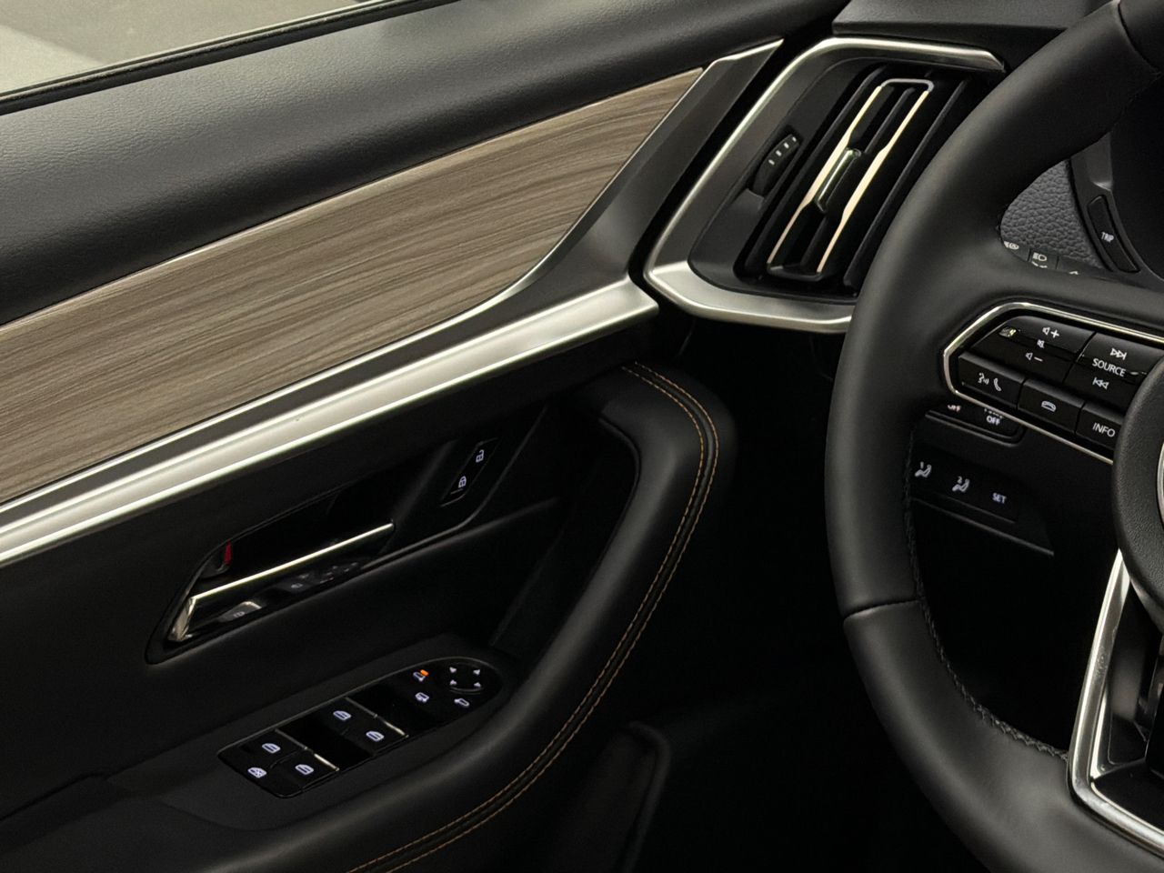 2026 Mazda CX-90 Premium Sport Package - Photo 23